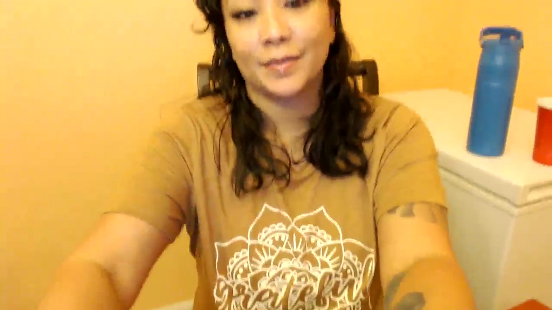 Gallery image thumbnail from MickaylaMinx's myfreecams stream on, 01/03/2025, 22:16 image 15 of 20