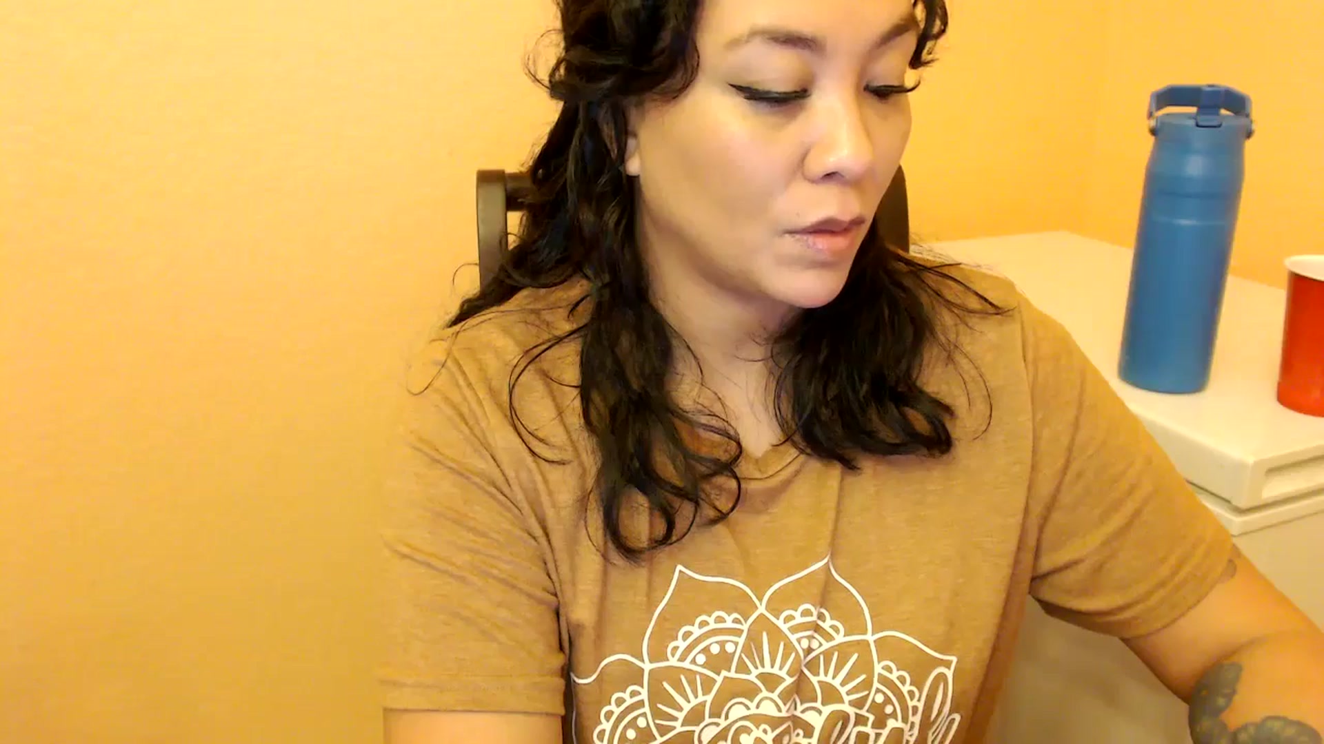 Gallery image thumbnail from MickaylaMinx's myfreecams stream on, 01/03/2025, 22:16 image 20 of 20