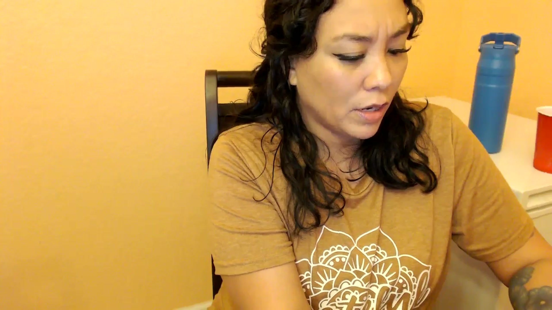 Gallery image thumbnail from MickaylaMinx's myfreecams stream on, 01/03/2025, 22:16 image 10 of 20
