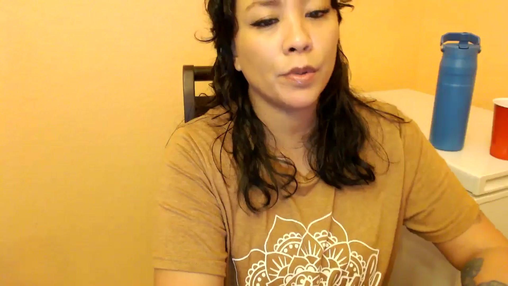 Gallery image thumbnail from MickaylaMinx's myfreecams stream on, 01/03/2025, 22:16 image 17 of 20