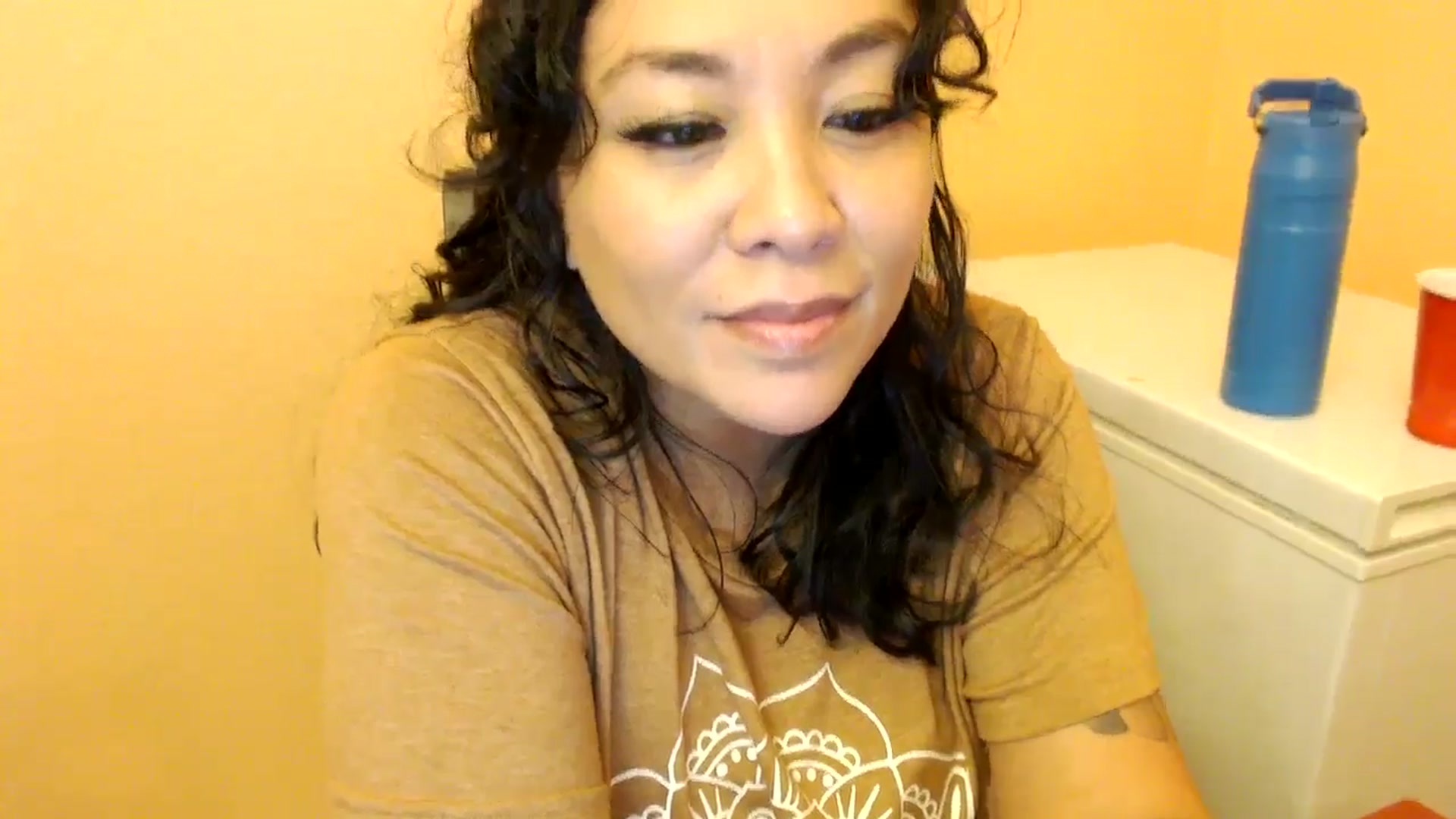Gallery image thumbnail from MickaylaMinx's myfreecams stream on, 01/03/2025, 22:57 image 10 of 20