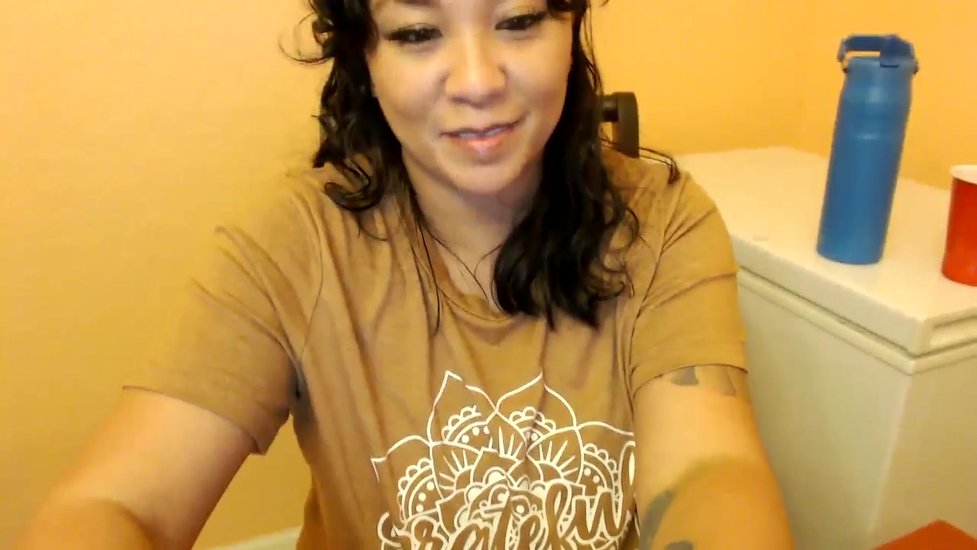 Gallery image thumbnail from MickaylaMinx's myfreecams stream on, 01/03/2025, 22:57 image 18 of 20