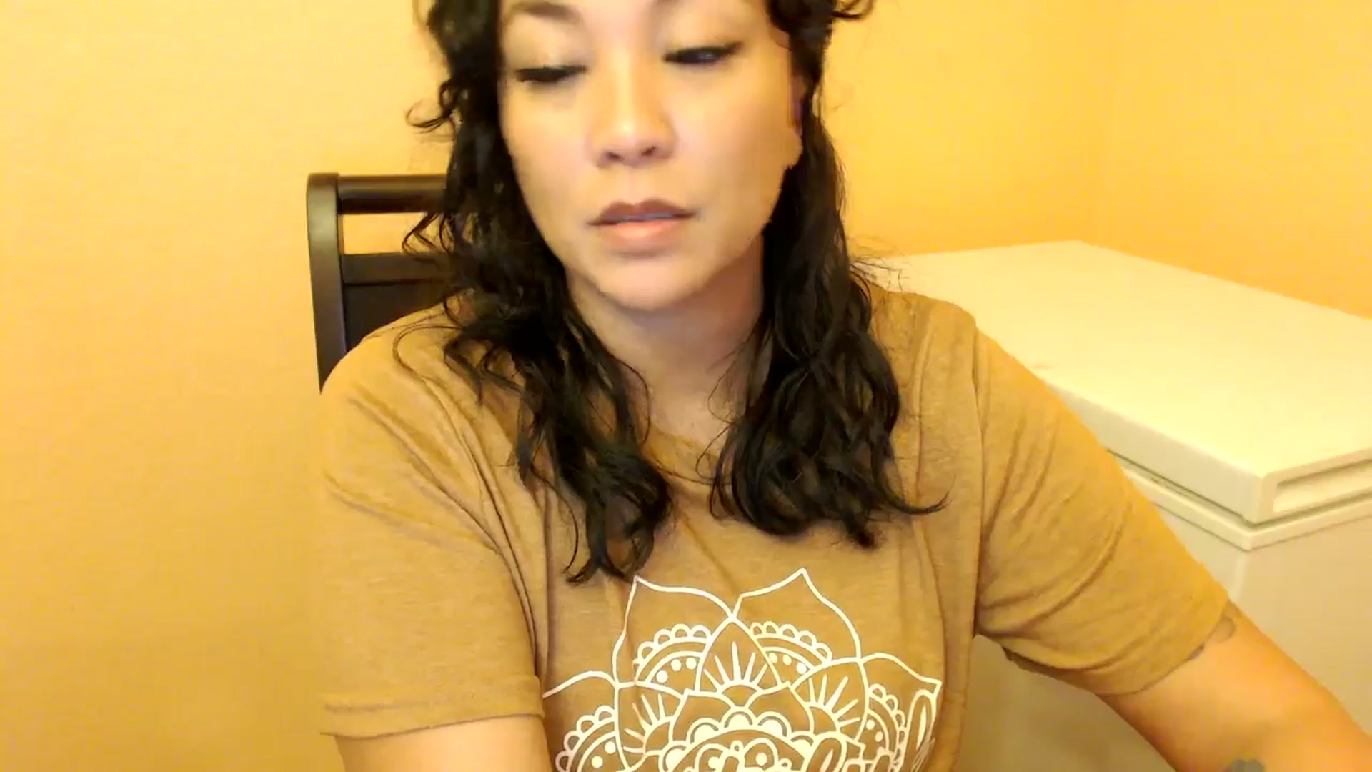 Gallery image thumbnail from MickaylaMinx's myfreecams stream on, 01/04/2025, 24:31 image 19 of 20