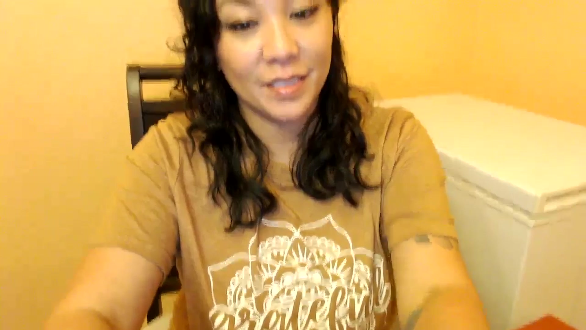 Gallery image thumbnail from MickaylaMinx's myfreecams stream on, 01/04/2025, 24:31 image 17 of 20