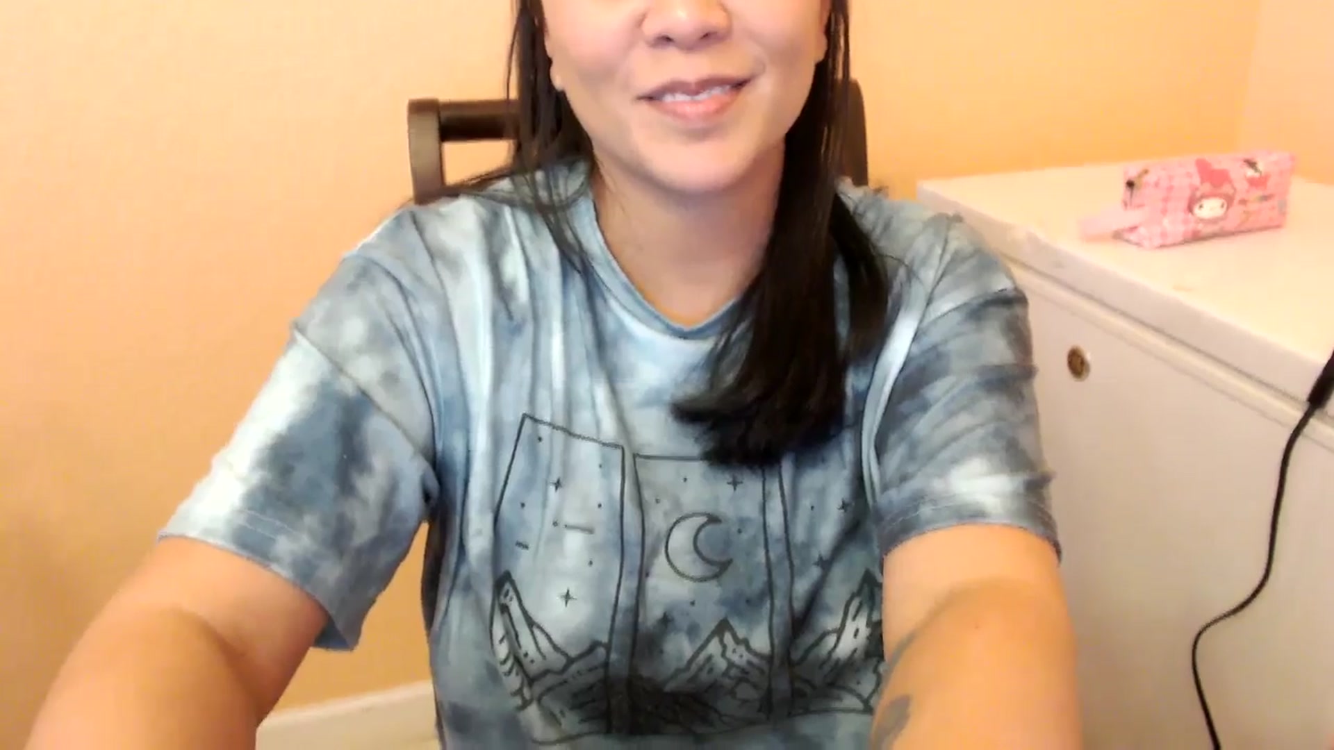 Gallery image thumbnail from MickaylaMinx's myfreecams stream on, 01/04/2025, 19:15 image 20 of 20