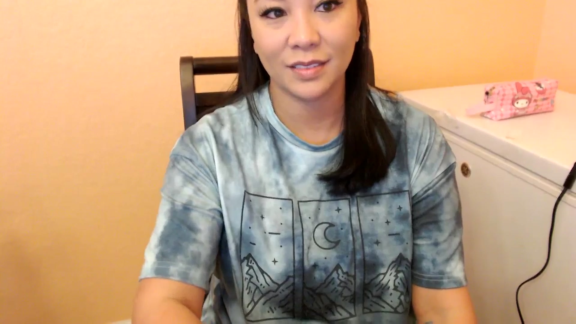 Gallery image thumbnail from MickaylaMinx's myfreecams stream on, 01/04/2025, 19:15 image 15 of 20