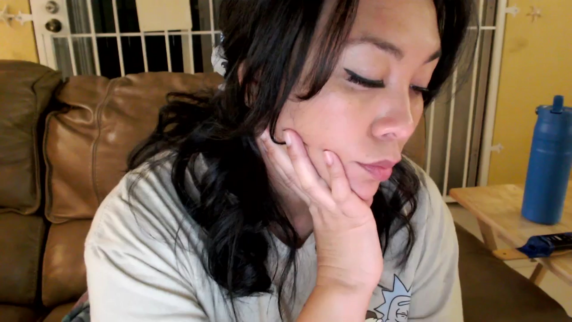 Gallery image thumbnail from MickaylaMinx's myfreecams stream on, 01/05/2025, 23:29 image 16 of 20