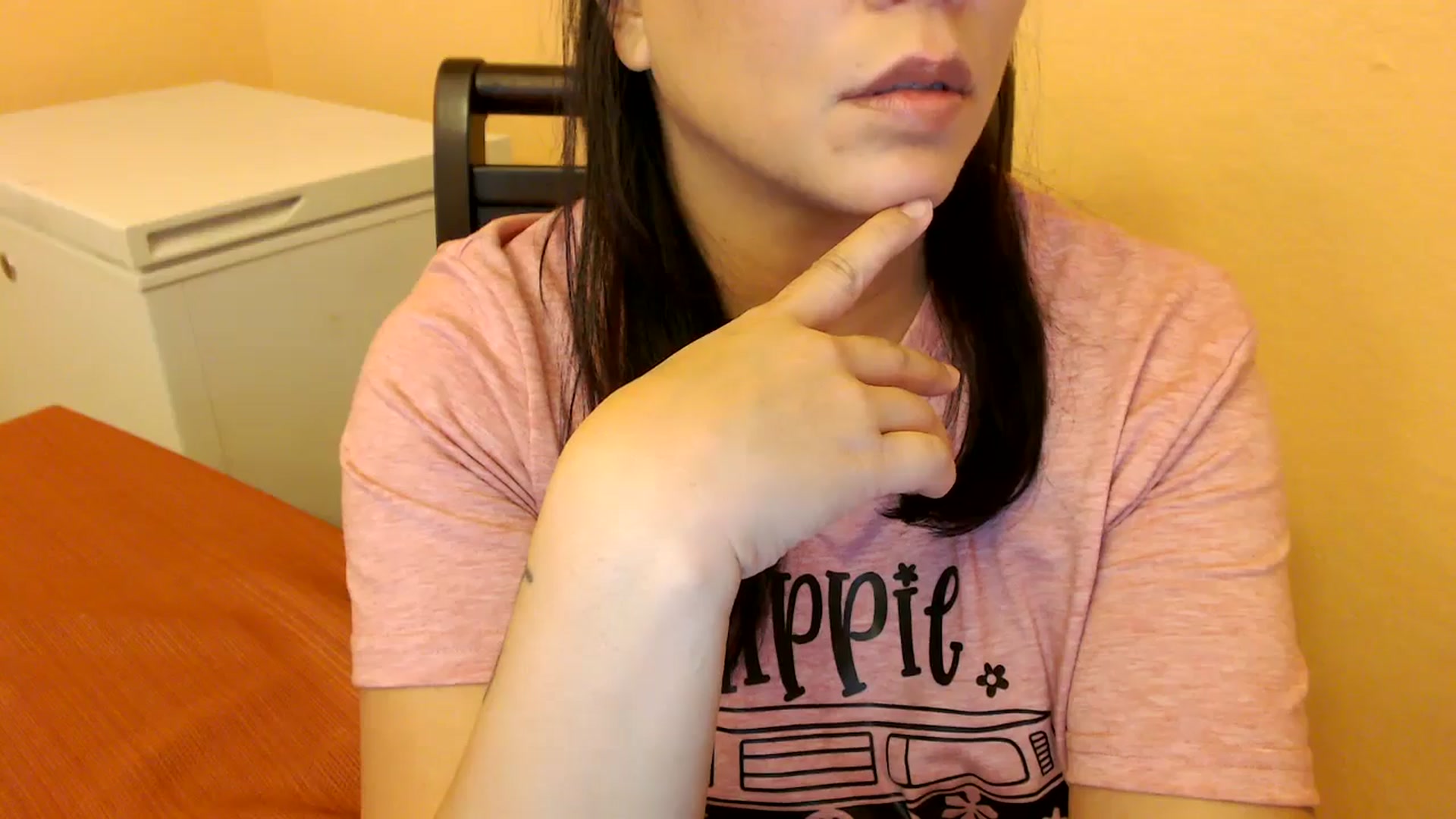 Gallery image thumbnail from MickaylaMinx's myfreecams stream on, 01/06/2025, 21:21 image 2 of 20