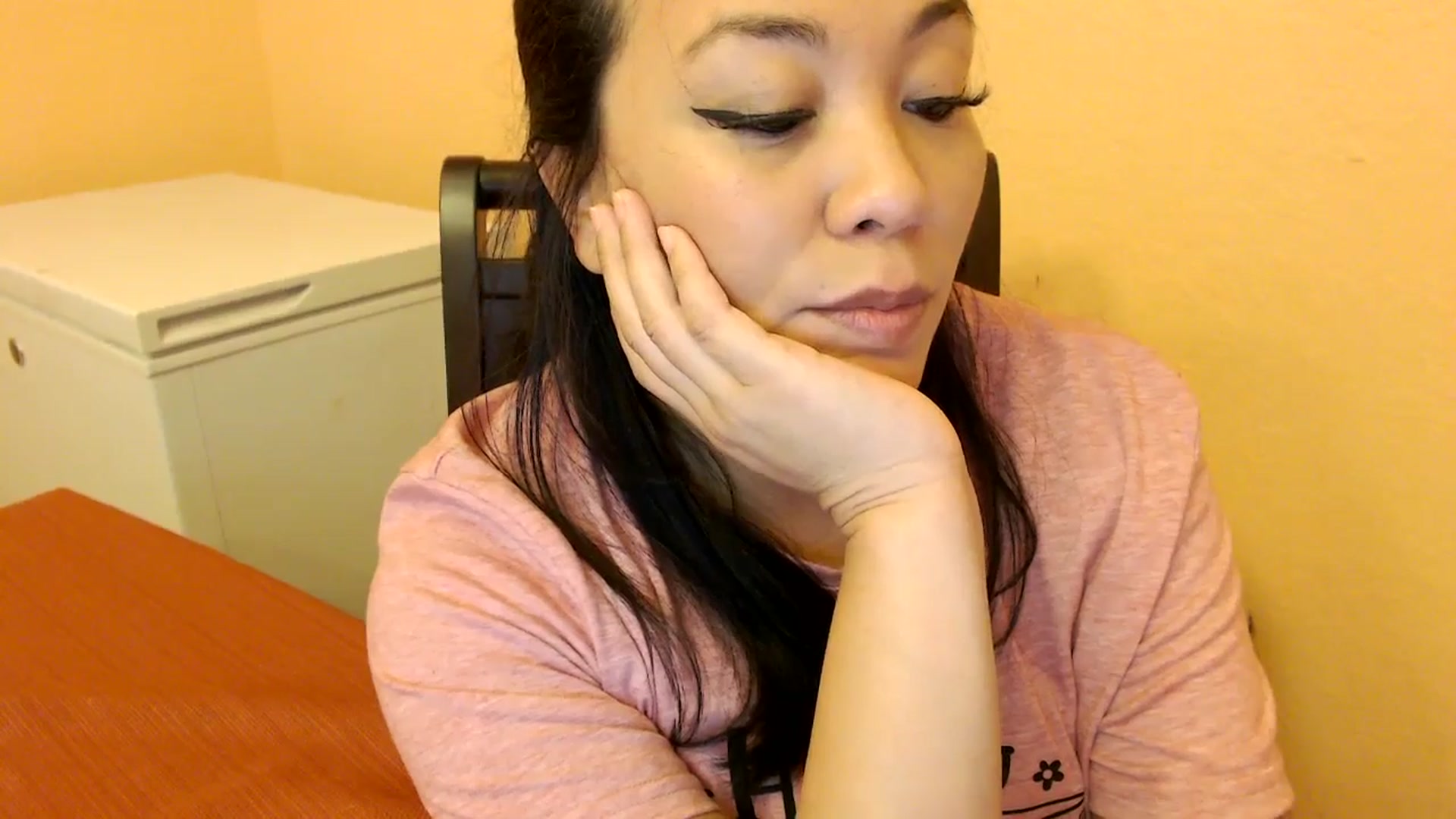 Gallery image thumbnail from MickaylaMinx's myfreecams stream on, 01/06/2025, 21:21 image 14 of 20