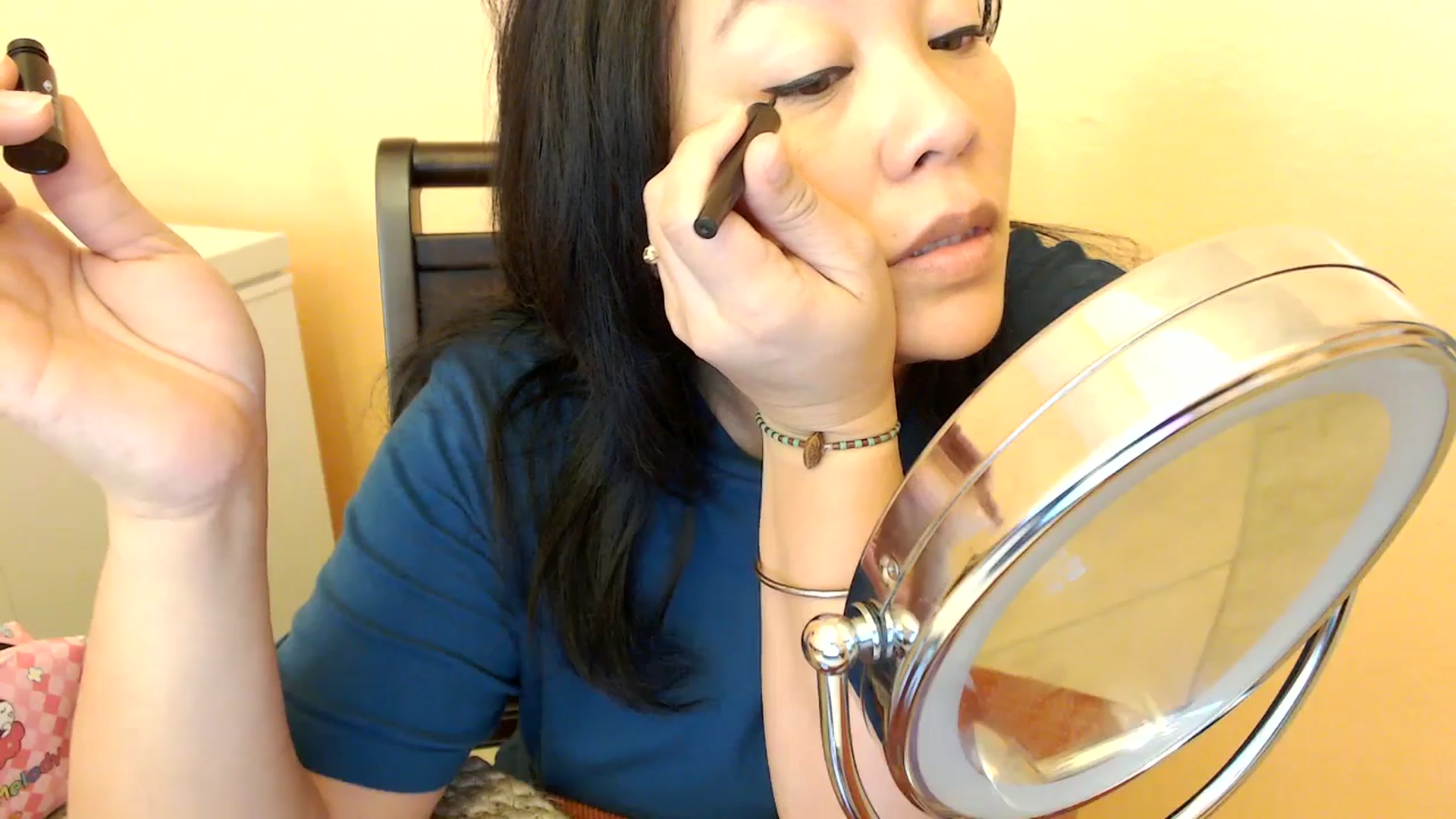 Gallery image thumbnail from MickaylaMinx's myfreecams stream on, 01/07/2025, 16:01 image 2 of 20