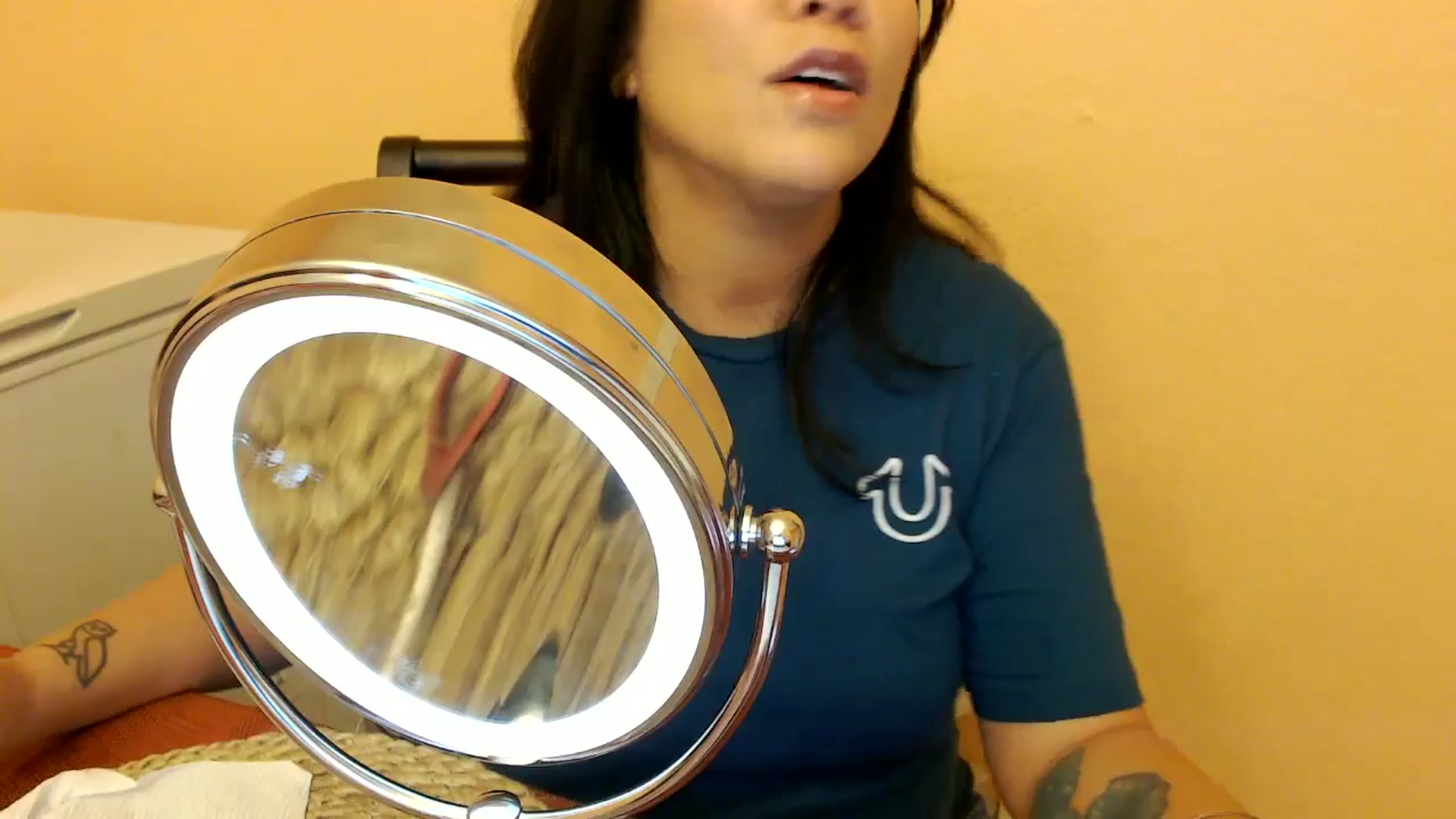 Gallery image thumbnail from MickaylaMinx's myfreecams stream on, 01/07/2025, 16:01 image 6 of 20