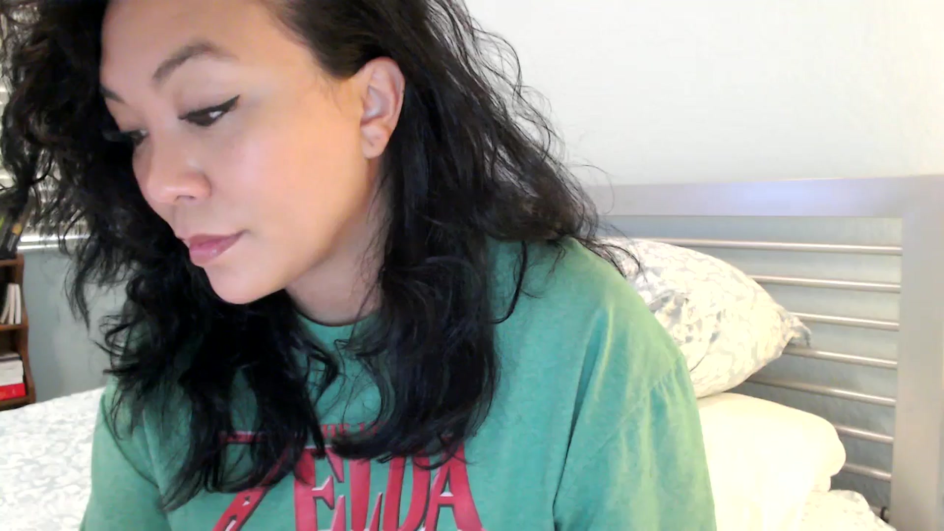 Gallery image thumbnail from MickaylaMinx's myfreecams stream on, 01/08/2025, 19:57 image 12 of 20