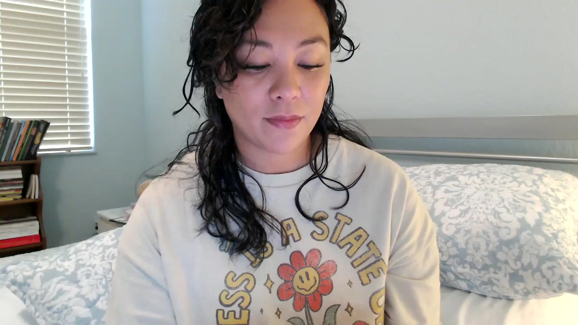 Gallery image thumbnail from MickaylaMinx's myfreecams stream on, 01/09/2025, 18:09 image 7 of 20