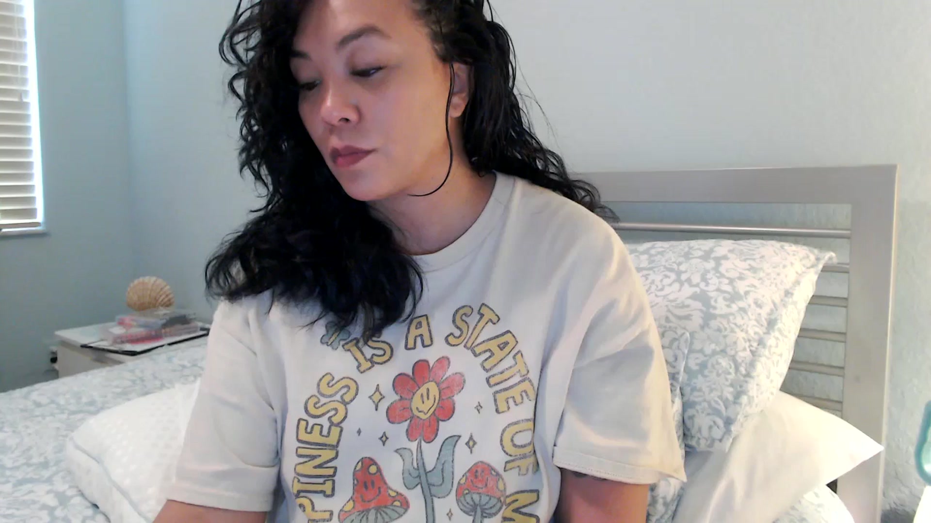 Gallery image thumbnail from MickaylaMinx's myfreecams stream on, 01/09/2025, 19:20 image 12 of 20