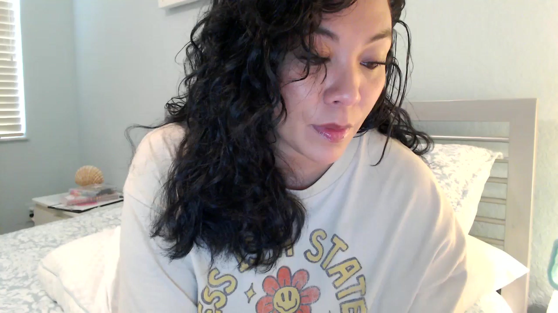 Gallery image thumbnail from MickaylaMinx's myfreecams stream on, 01/09/2025, 19:20 image 14 of 20