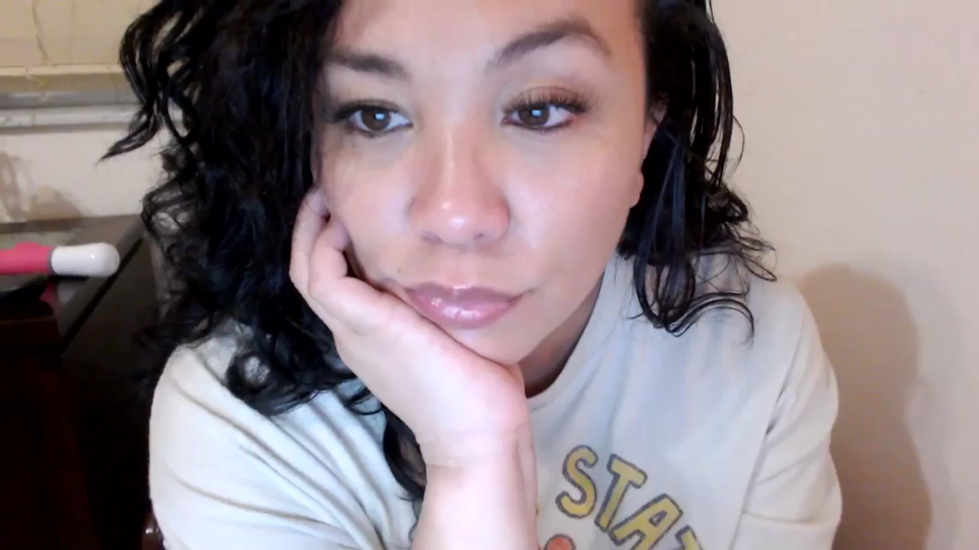 Gallery image thumbnail from MickaylaMinx's myfreecams stream on, 01/09/2025, 23:45 image 12 of 20