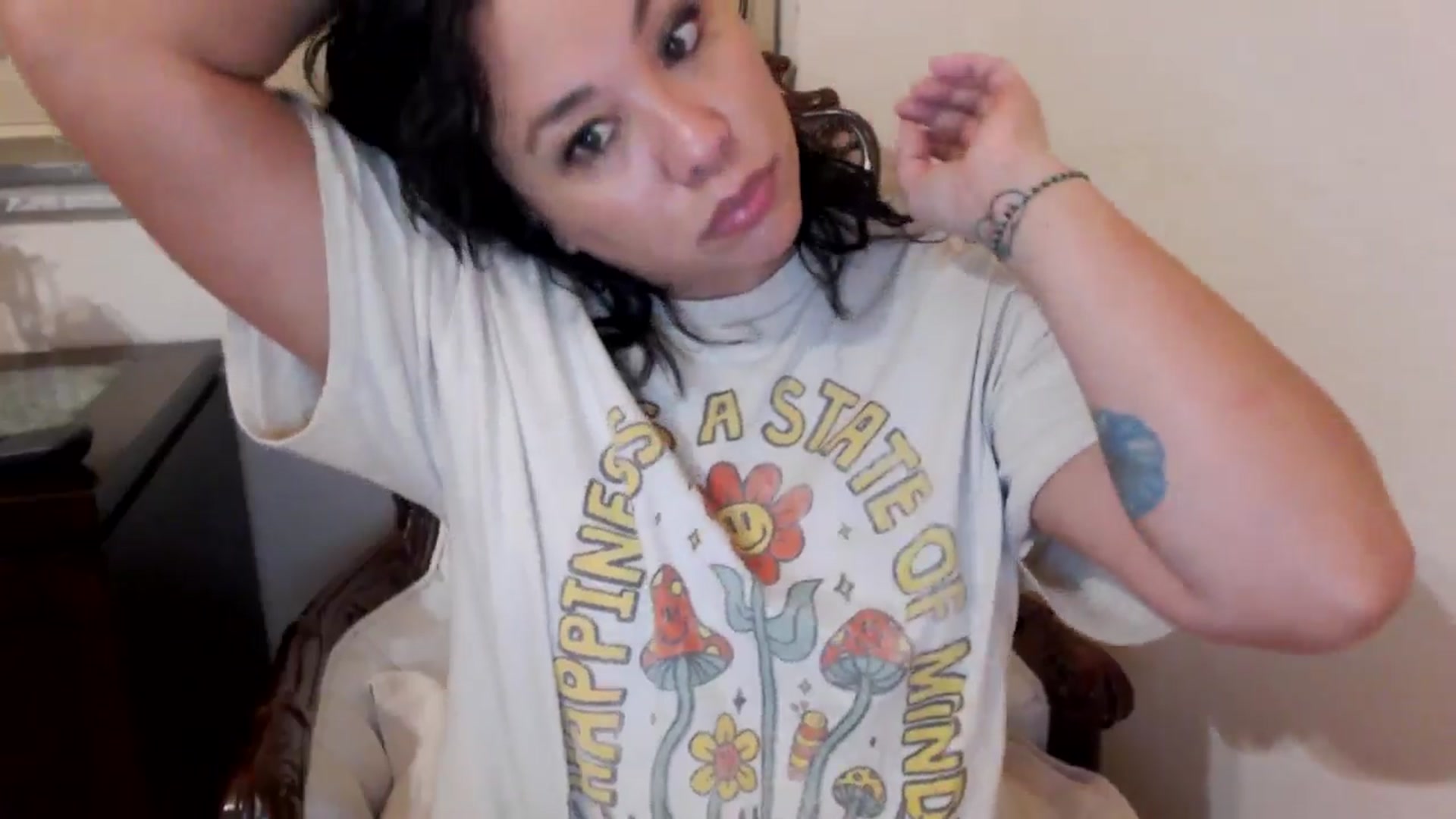Gallery image thumbnail from MickaylaMinx's myfreecams stream on, 01/09/2025, 23:45 image 14 of 20