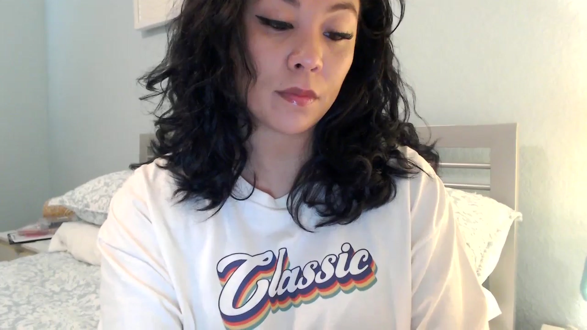 Gallery image thumbnail from MickaylaMinx's myfreecams stream on, 01/10/2025, 18:13 image 8 of 20