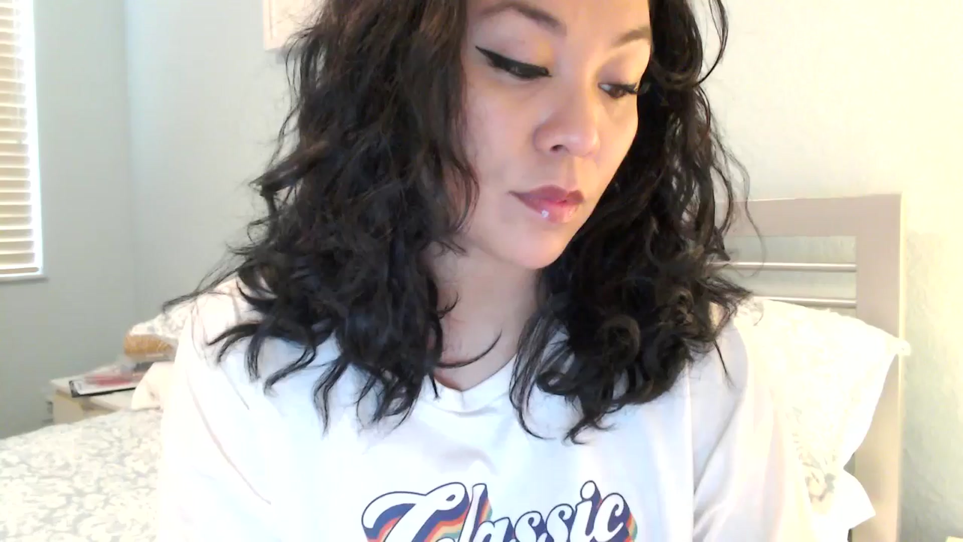 Gallery image thumbnail from MickaylaMinx's myfreecams stream on, 01/10/2025, 18:13 image 1 of 20