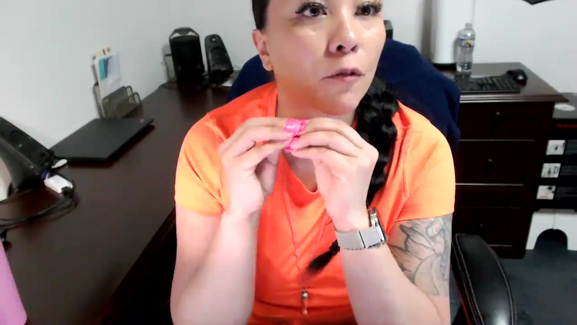 Gallery image thumbnail from MickaylaMoon's myfreecams stream on, 05/06/2024, 19:22 image 3 of 20