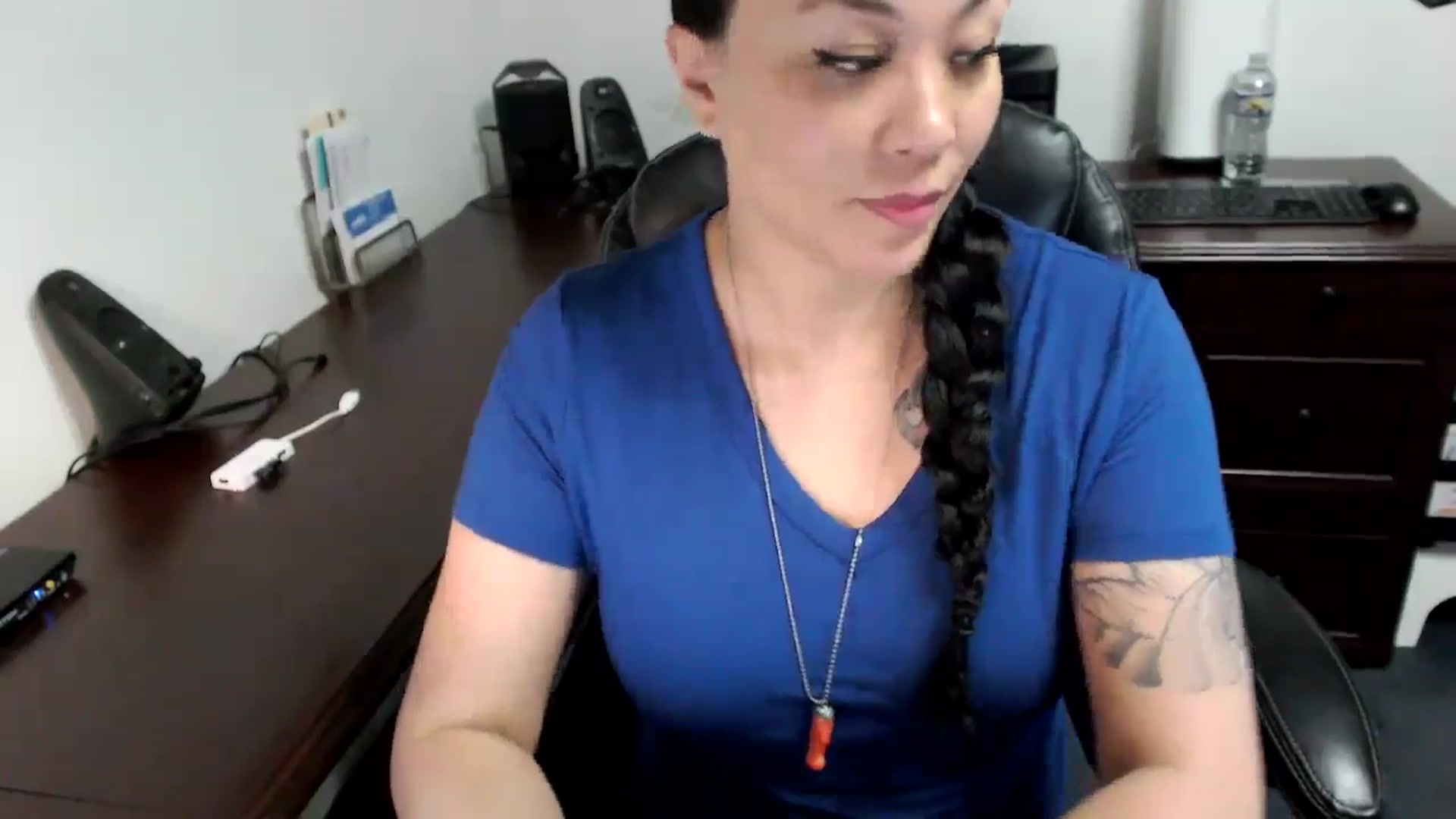 Gallery image thumbnail from MickaylaMoon's myfreecams stream on, 05/07/2024, 16:23 image 2 of 20