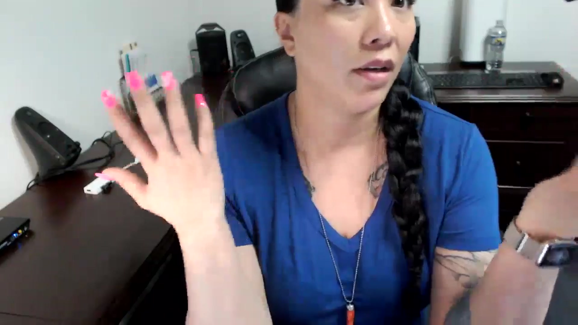 Gallery image thumbnail from MickaylaMoon's myfreecams stream on, 05/07/2024, 16:23 image 15 of 20