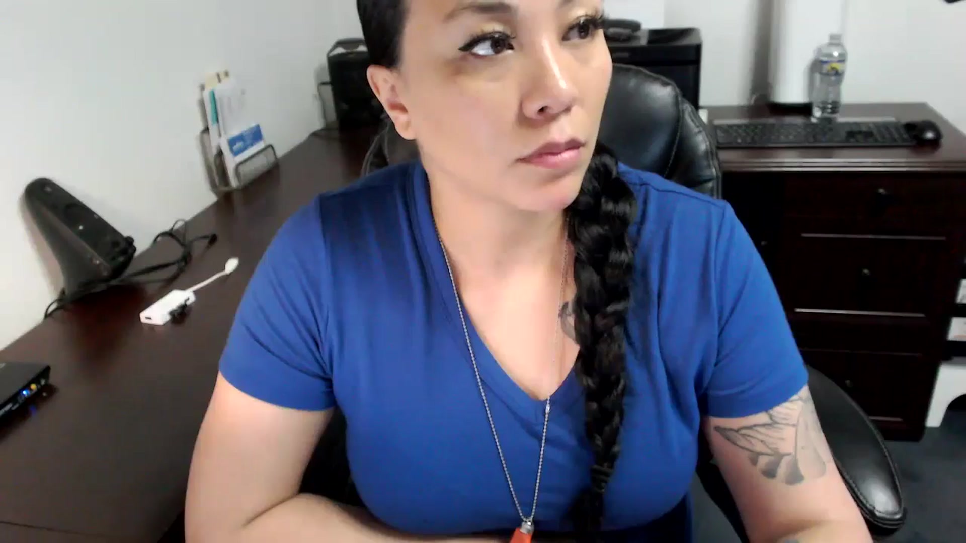 Gallery image thumbnail from MickaylaMoon's myfreecams stream on, 05/07/2024, 16:23 image 18 of 20