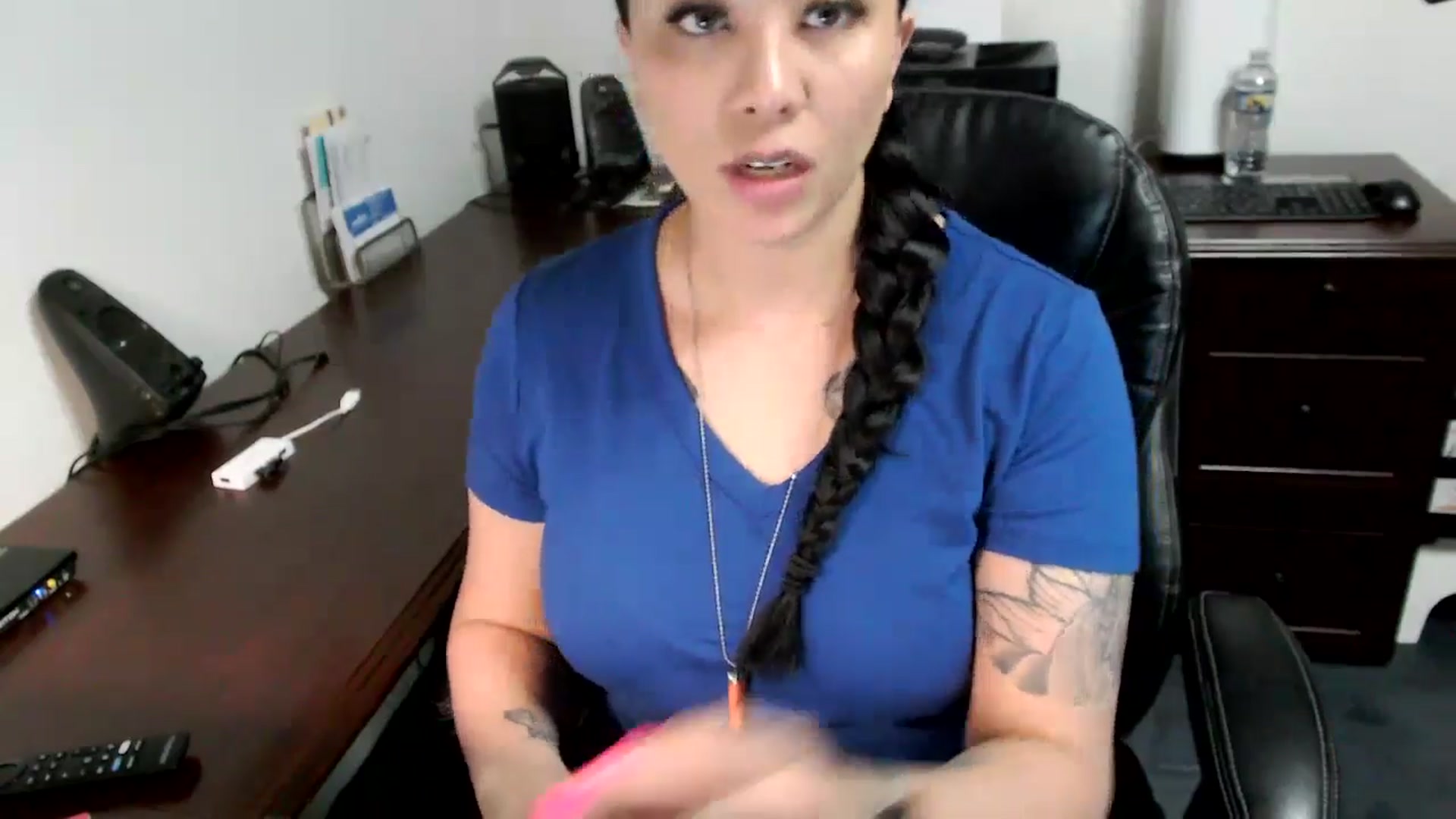 Gallery image thumbnail from MickaylaMoon's myfreecams stream on, 05/07/2024, 17:04 image 3 of 20