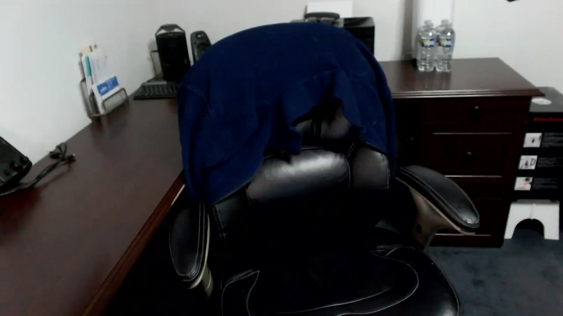 Gallery image thumbnail from MickaylaMoon's myfreecams stream on, 05/08/2024, 15:37 image 10 of 20