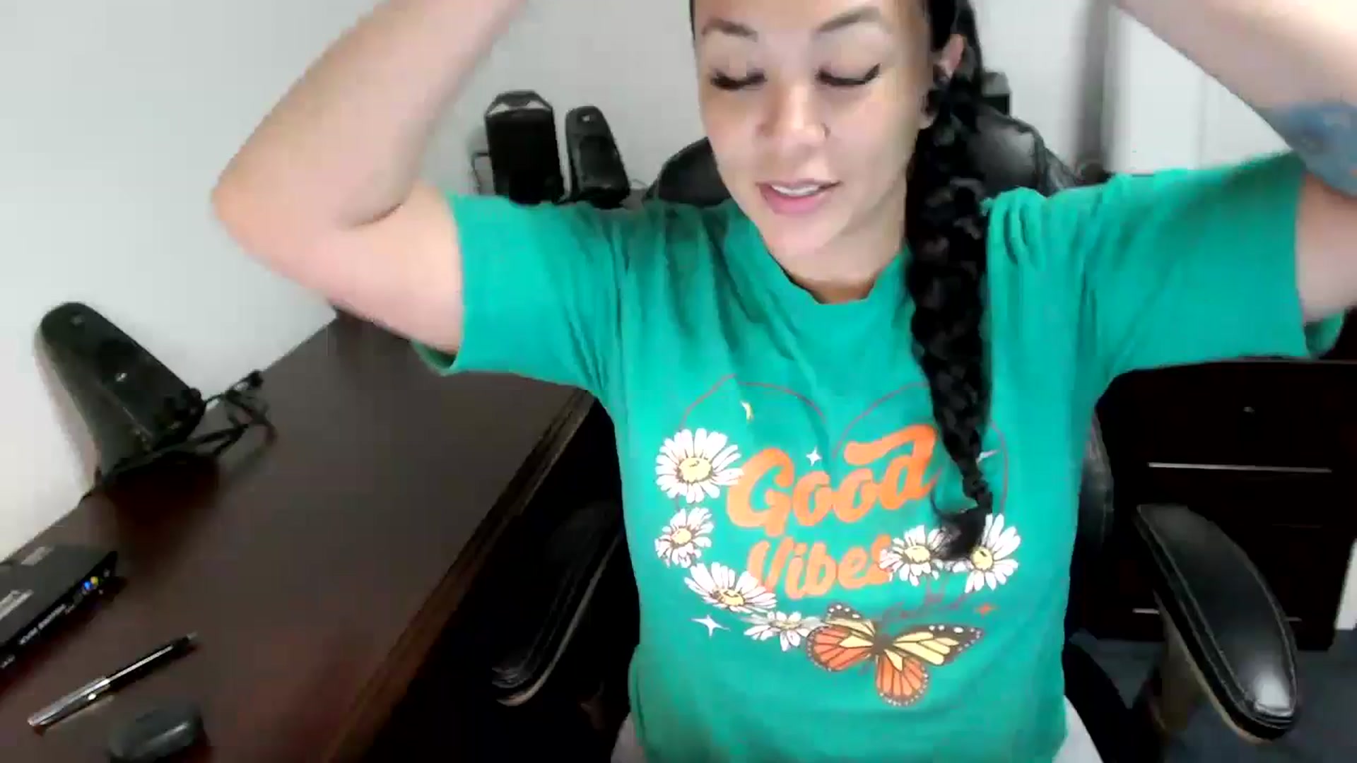 Gallery image thumbnail from MickaylaMoon's myfreecams stream on, 05/09/2024, 18:55 image 11 of 20