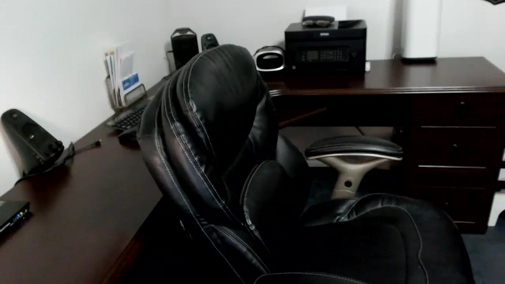 Gallery image thumbnail from MickaylaMoon's myfreecams stream on, 05/10/2024, 20:37 image 1 of 20