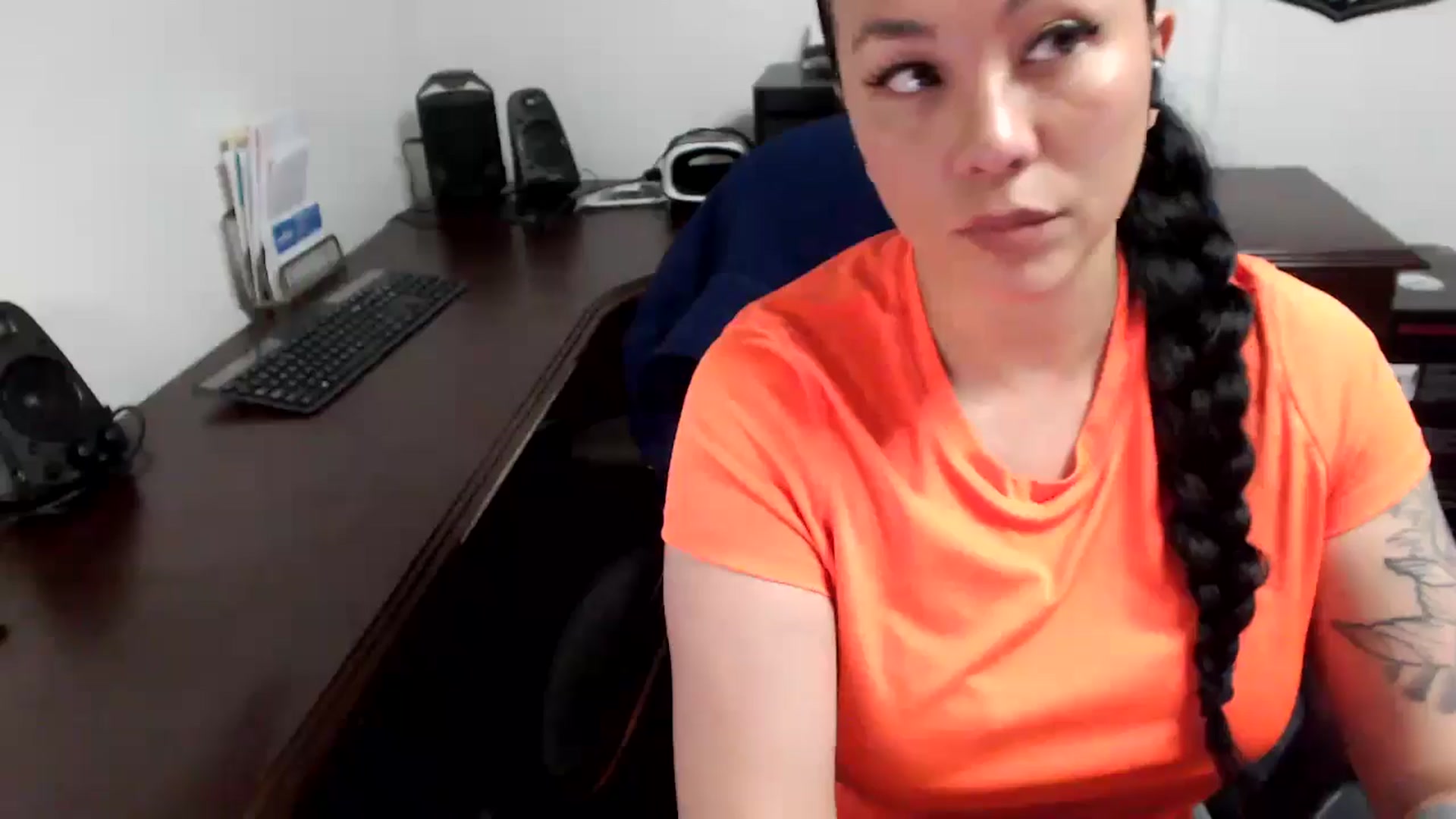 Gallery image thumbnail from MickaylaMoon's myfreecams stream on, 05/13/2024, 16:37 image 10 of 20