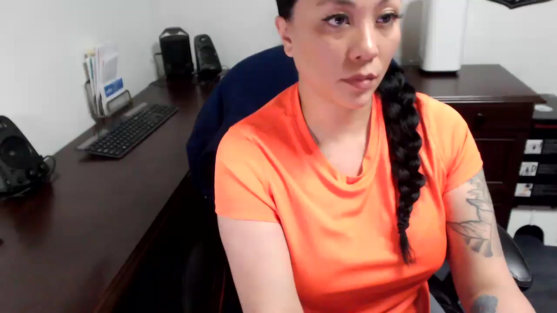 Gallery image thumbnail from MickaylaMoon's myfreecams stream on, 05/13/2024, 16:37 image 11 of 20