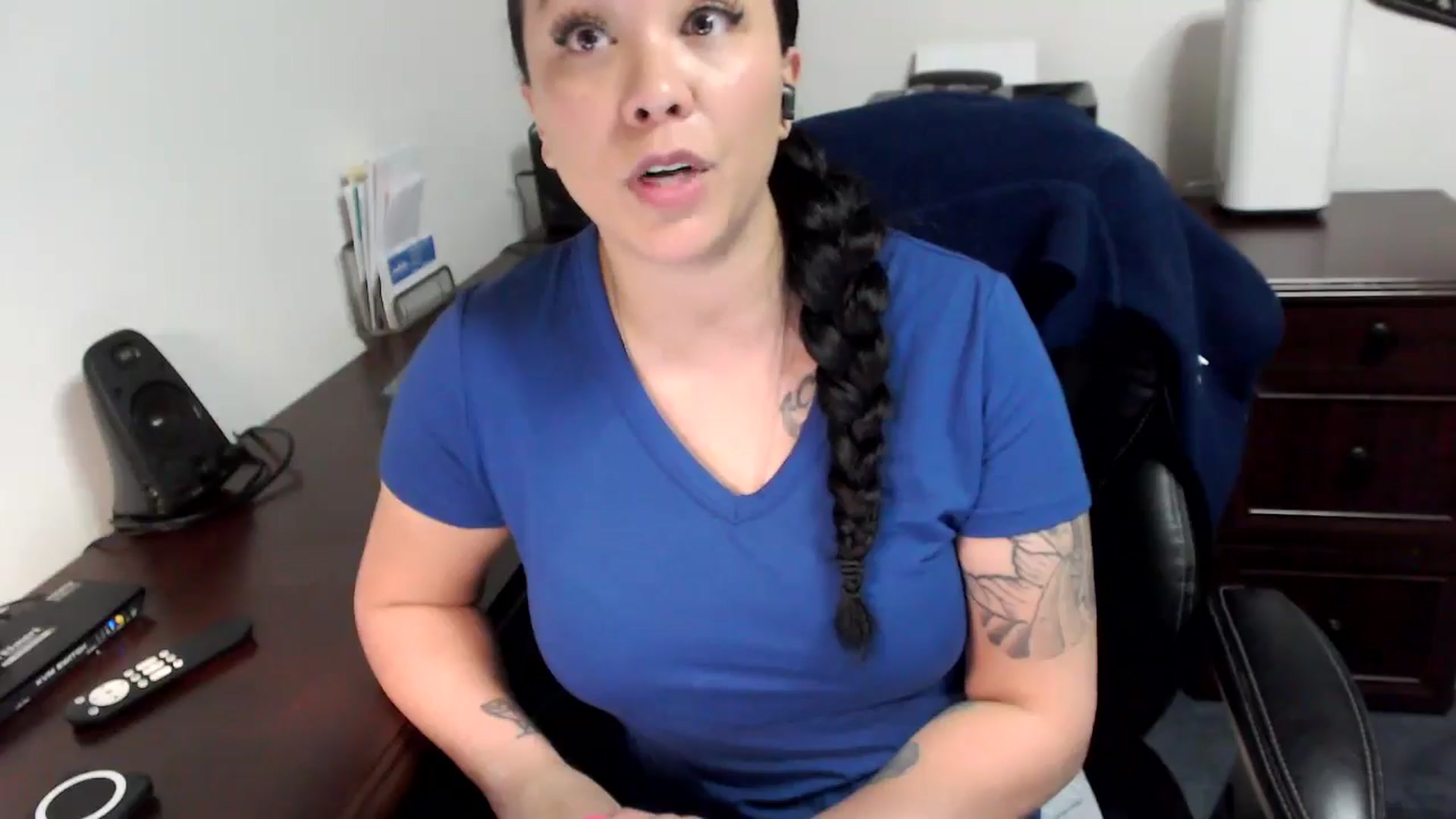 Gallery image thumbnail from MickaylaMoon's myfreecams stream on, 05/14/2024, 16:48 image 15 of 20