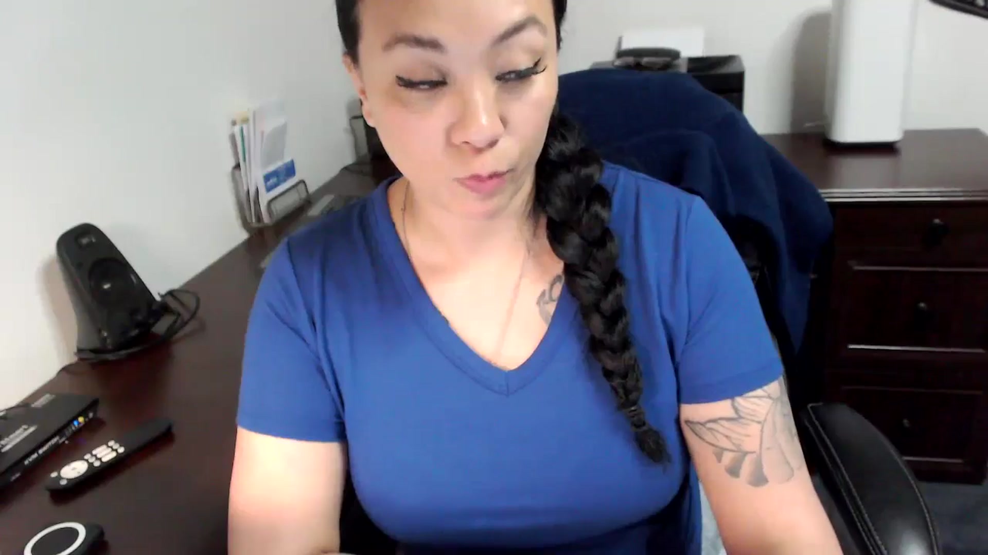 Gallery image thumbnail from MickaylaMoon's myfreecams stream on, 05/14/2024, 16:48 image 18 of 20