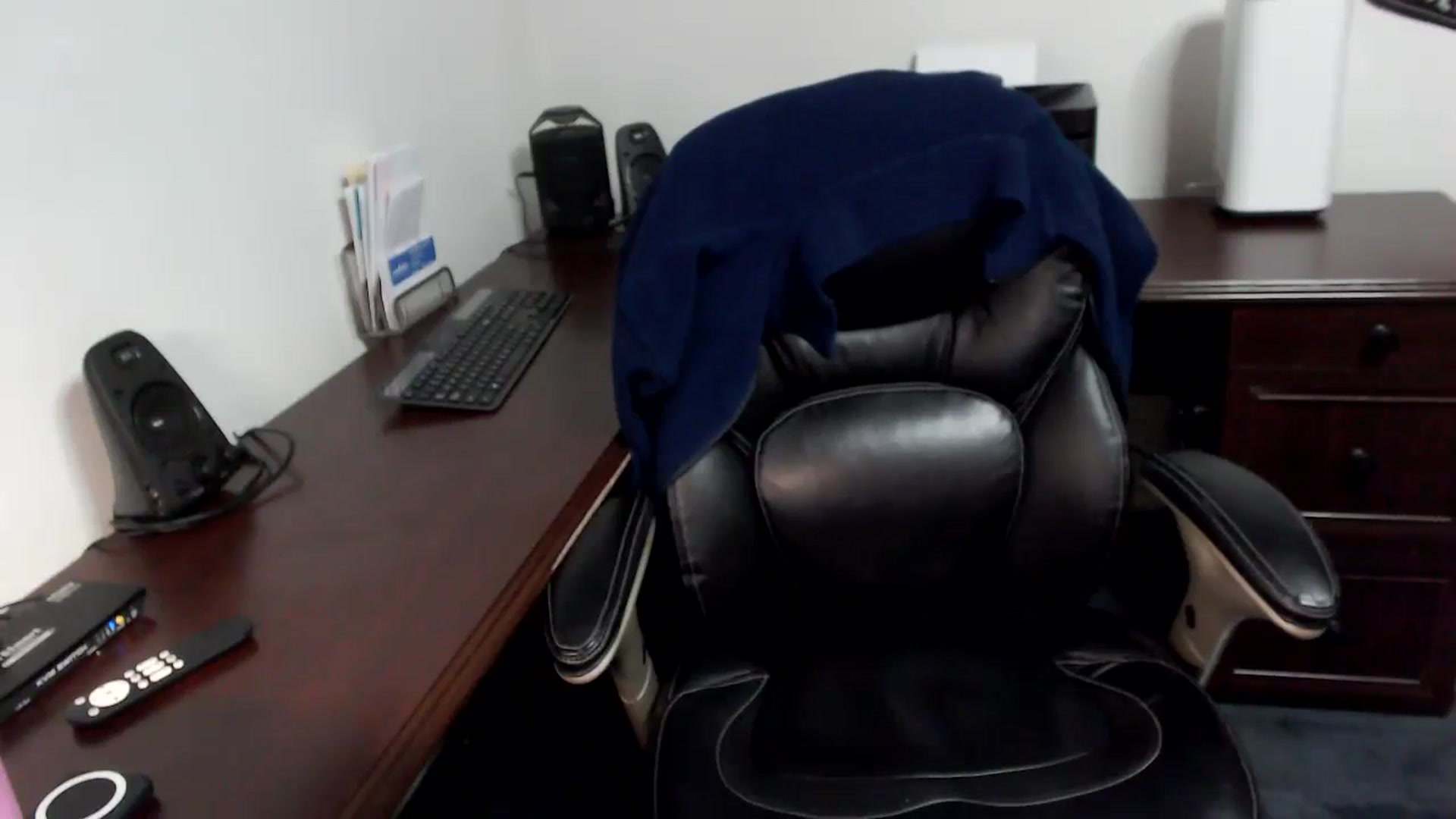 Gallery image thumbnail from MickaylaMoon's myfreecams stream on, 05/14/2024, 16:48 image 10 of 20