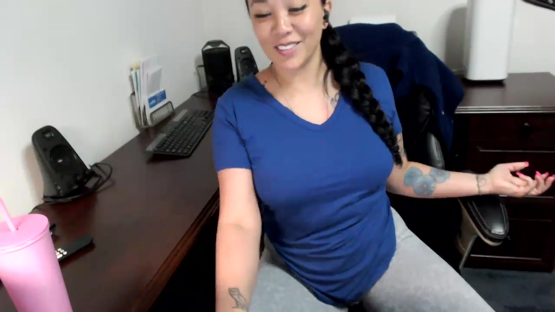Gallery image thumbnail from MickaylaMoon's myfreecams stream on, 05/14/2024, 18:25 image 16 of 20