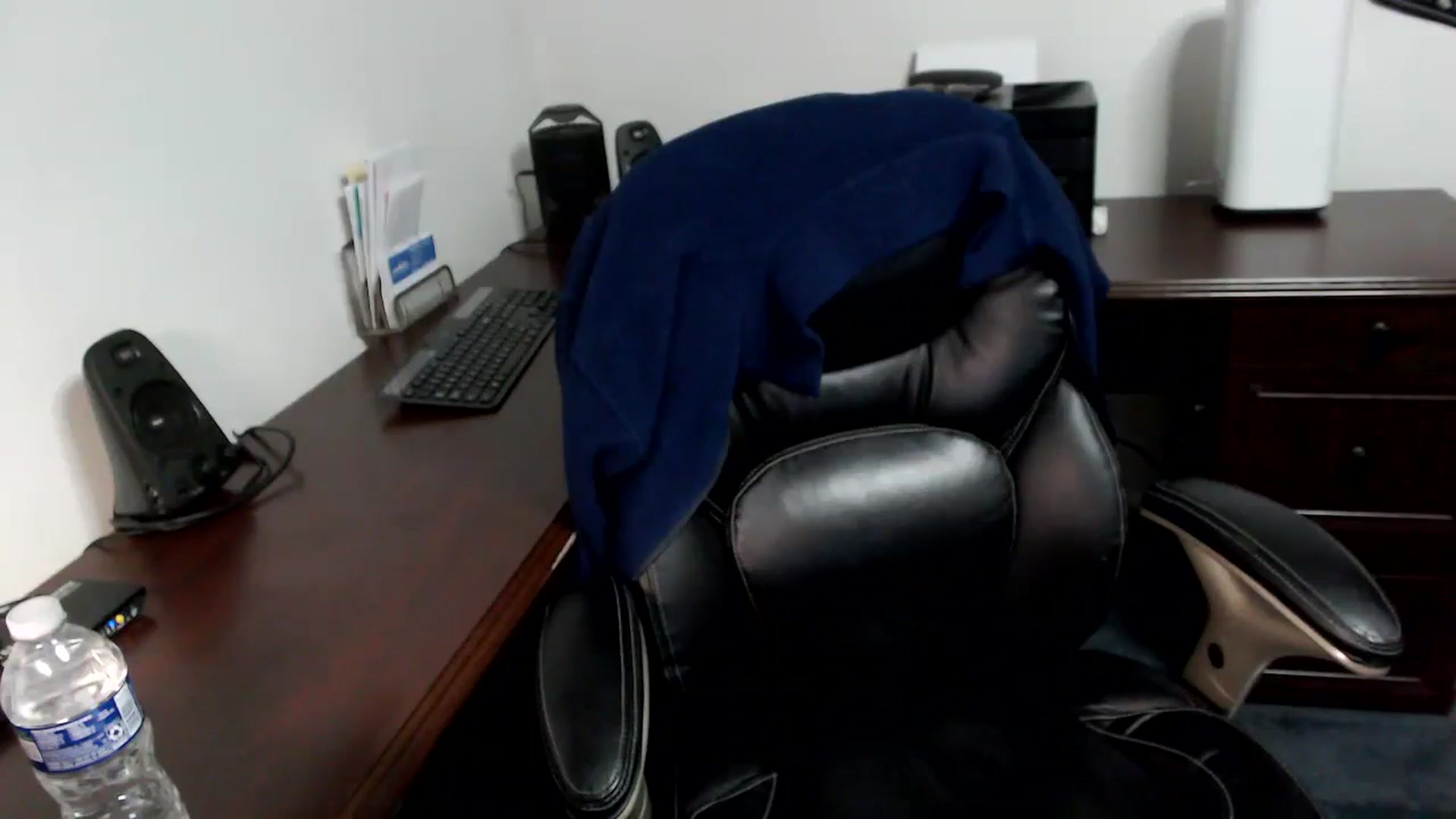 Gallery image thumbnail from MickaylaMoon's myfreecams stream on, 05/14/2024, 21:17 image 19 of 20