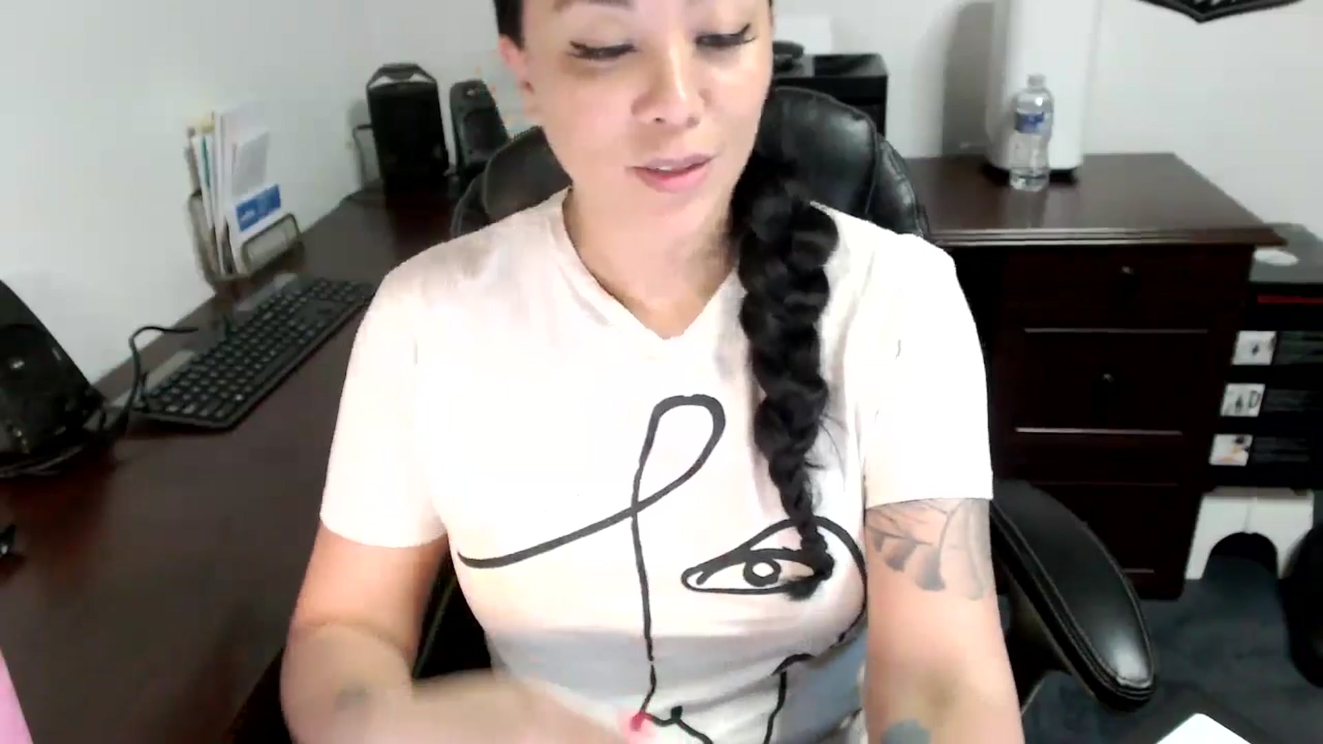 Gallery image thumbnail from MickaylaMoon's myfreecams stream on, 05/15/2024, 19:44 image 2 of 20