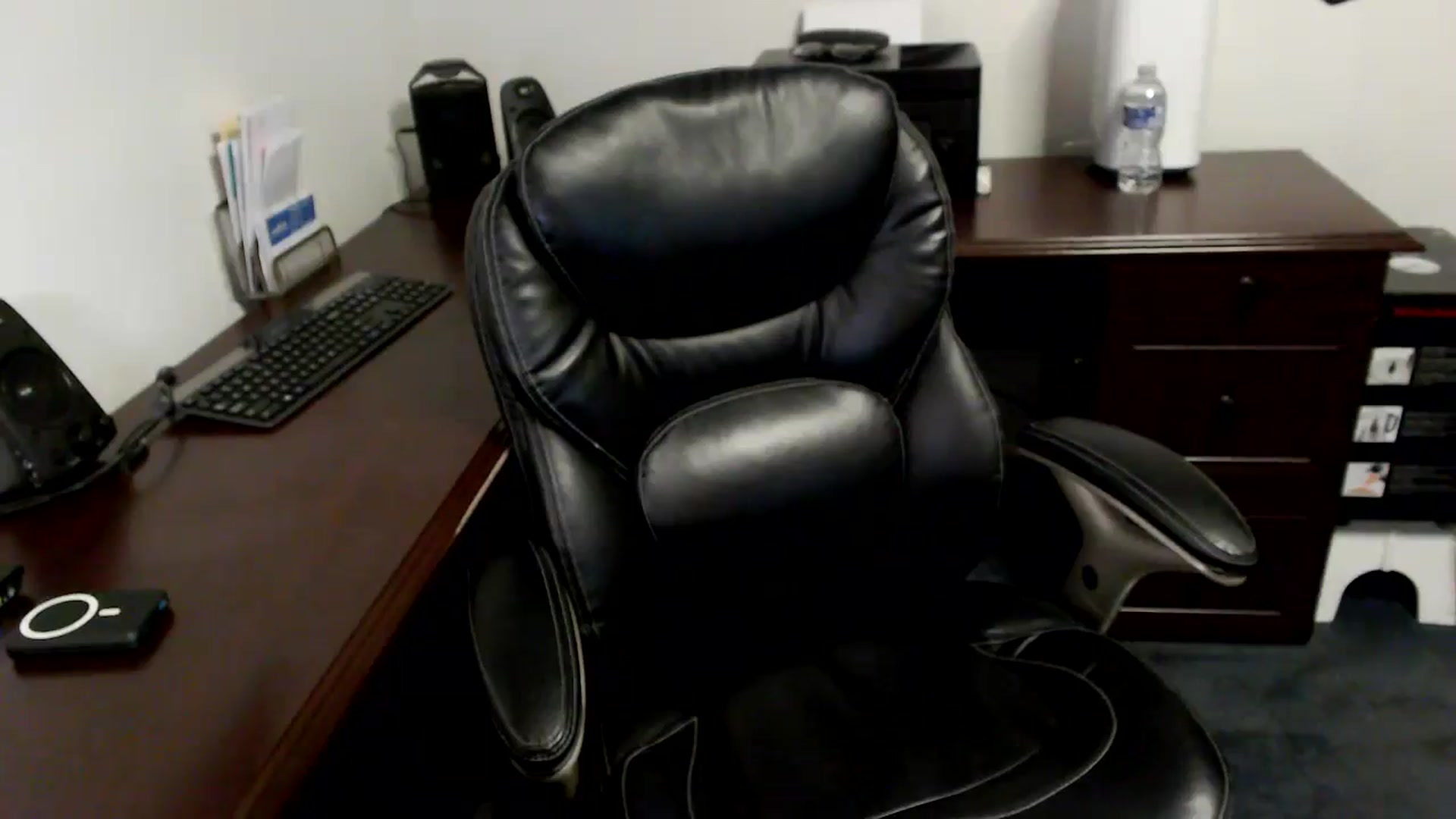 Gallery image thumbnail from MickaylaMoon's myfreecams stream on, 05/16/2024, 16:11 image 7 of 20