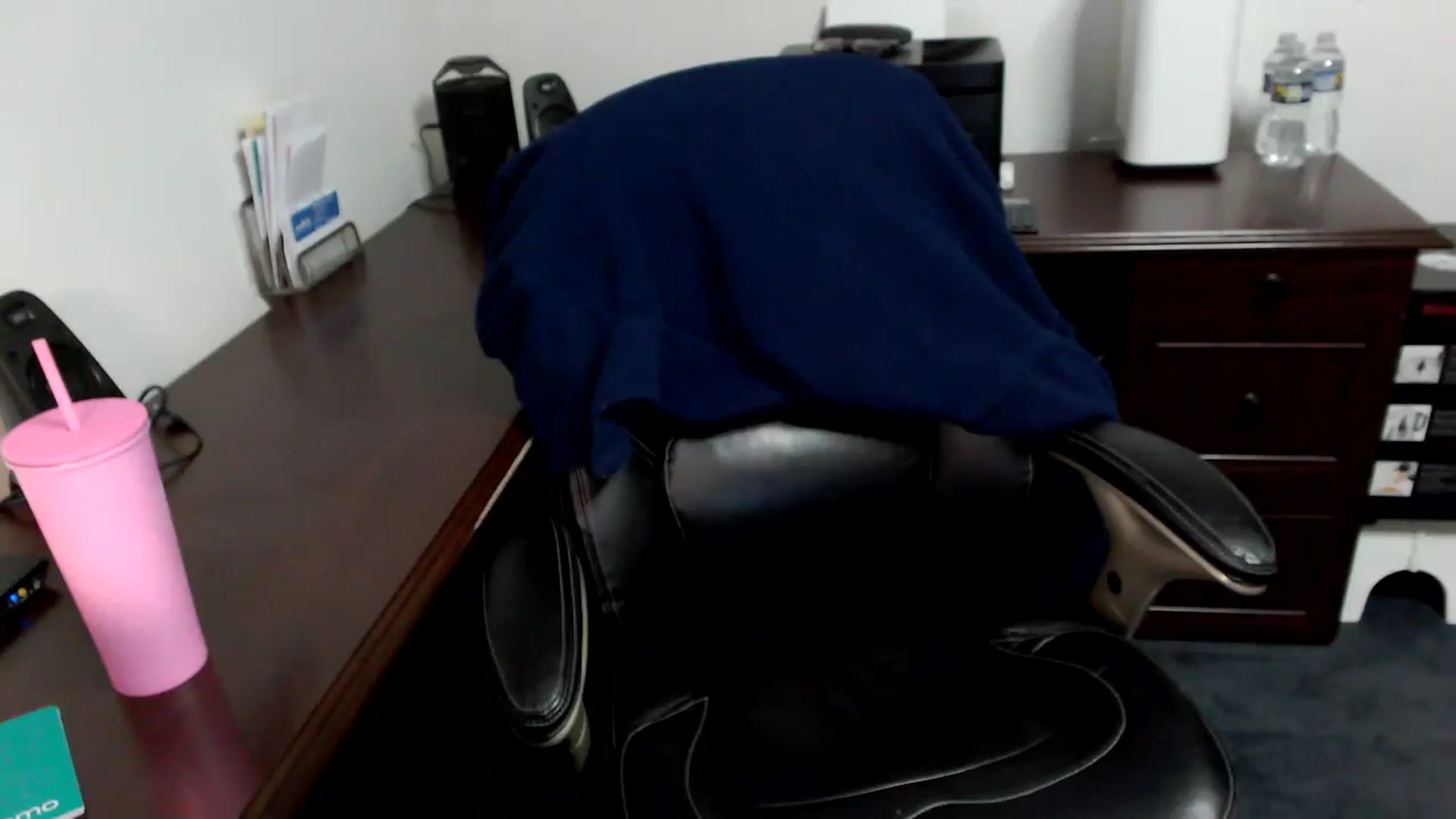 Gallery image thumbnail from MickaylaMoon's myfreecams stream on, 05/17/2024, 20:13 image 5 of 20