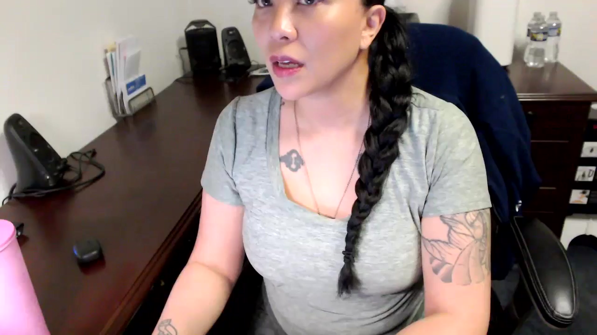 Gallery image thumbnail from MickaylaMoon's myfreecams stream on, 05/20/2024, 14:51 image 19 of 20
