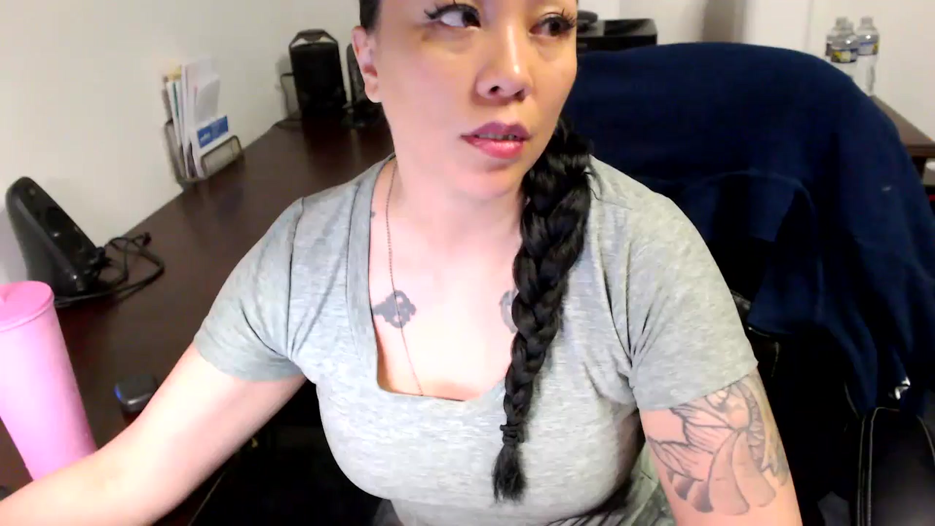 Gallery image thumbnail from MickaylaMoon's myfreecams stream on, 05/20/2024, 14:51 image 11 of 20