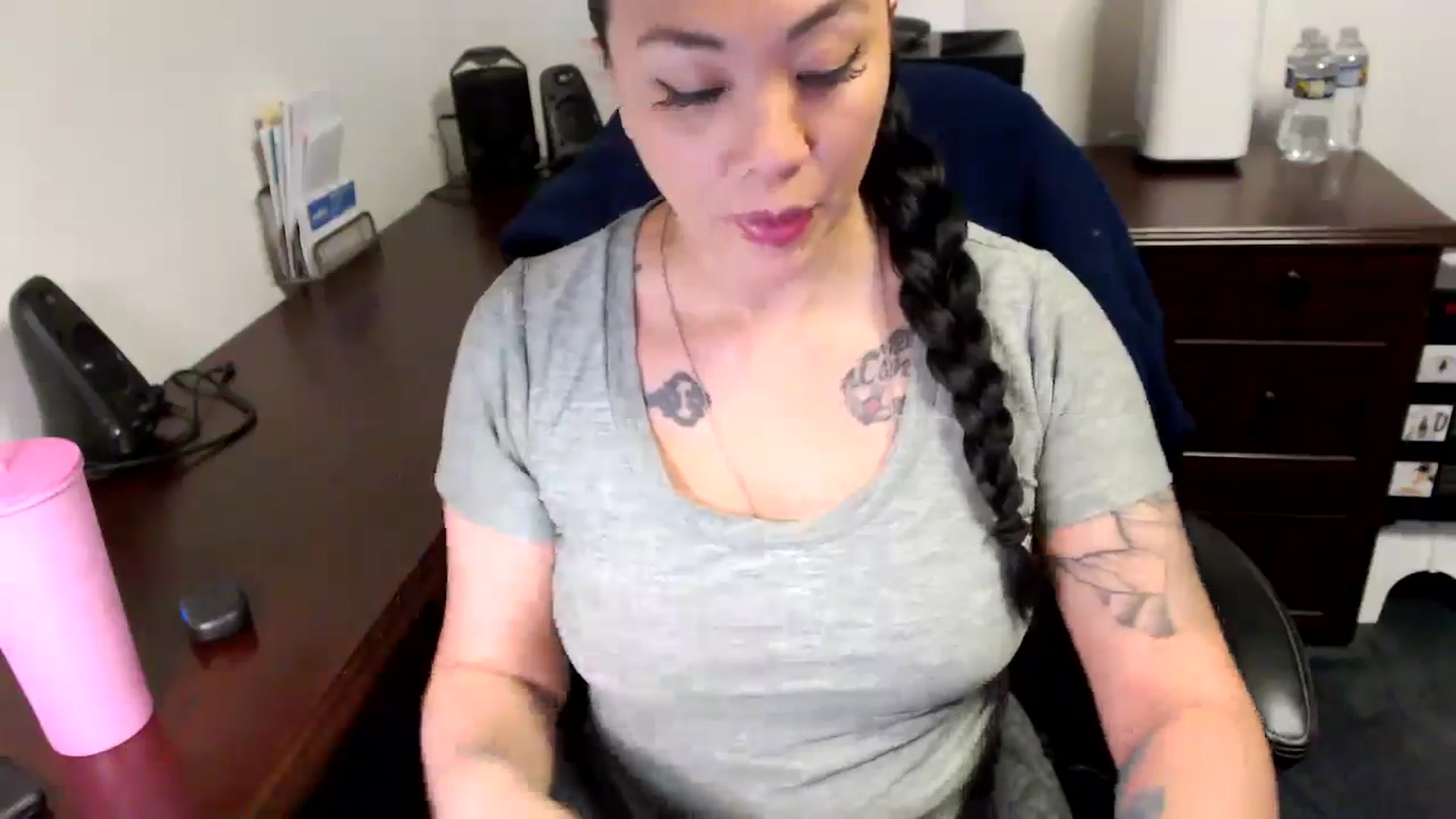 Gallery image thumbnail from MickaylaMoon's myfreecams stream on, 05/20/2024, 14:51 image 4 of 20