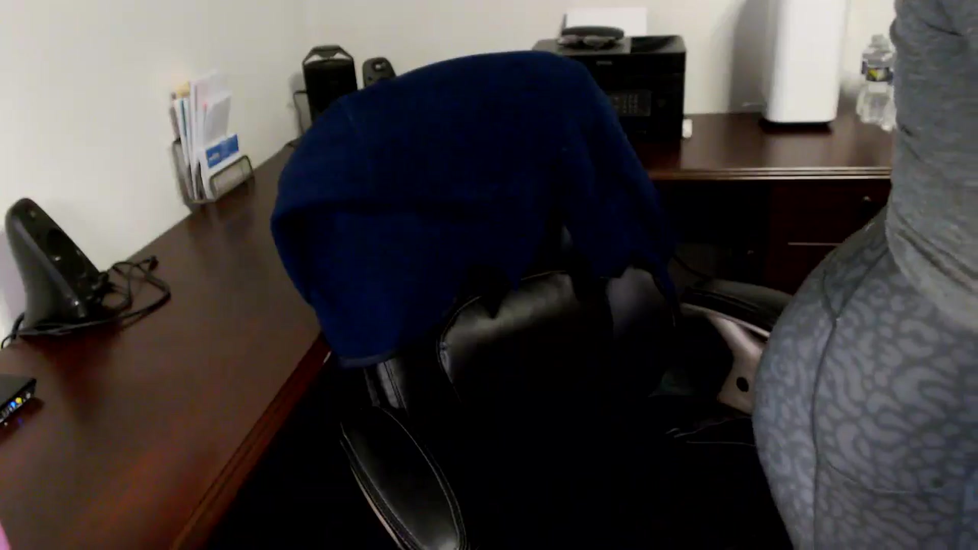 Gallery image thumbnail from MickaylaMoon's myfreecams stream on, 05/20/2024, 20:51 image 14 of 20