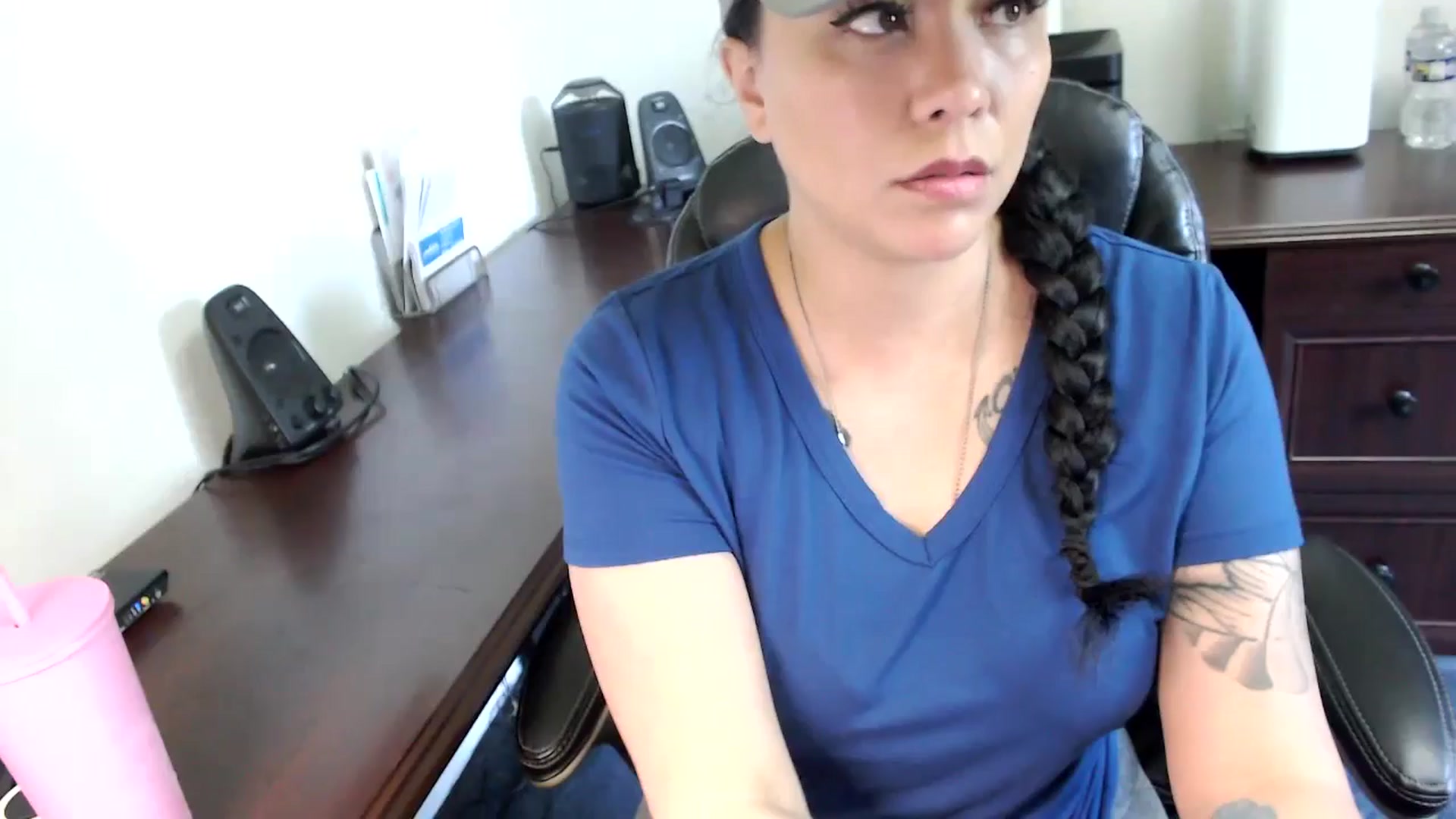 Gallery image thumbnail from MickaylaMoon's myfreecams stream on, 05/22/2024, 14:12 image 12 of 20