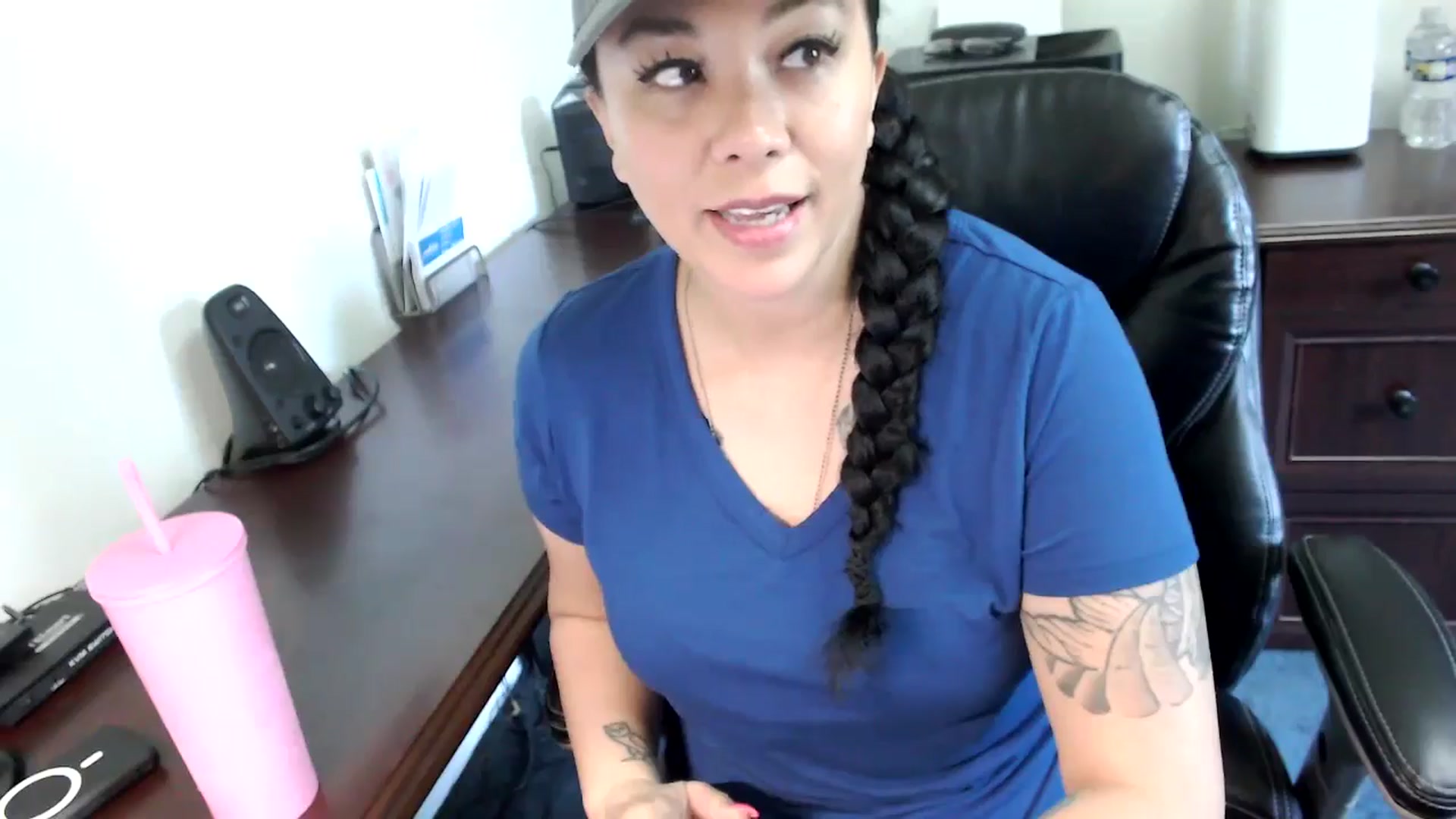 Gallery image thumbnail from MickaylaMoon's myfreecams stream on, 05/22/2024, 14:12 image 20 of 20