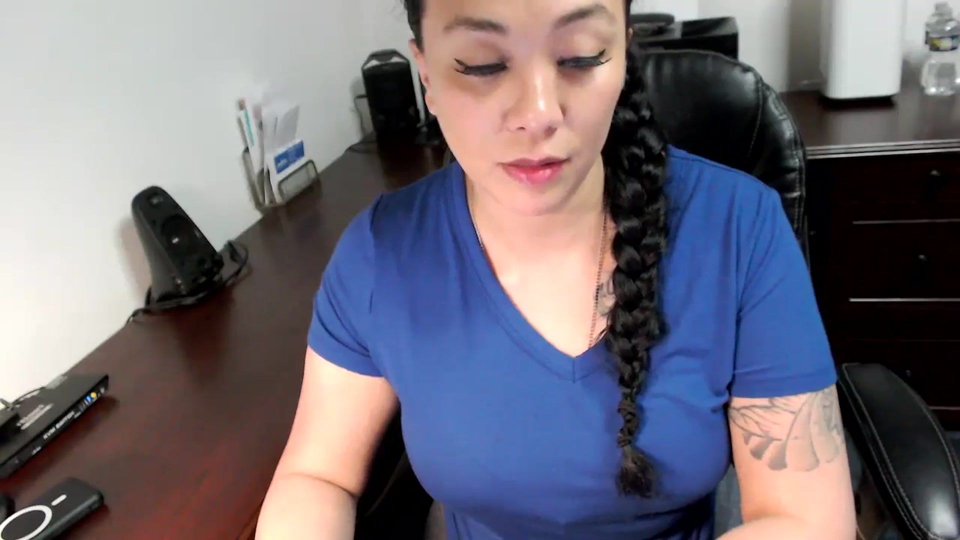 Gallery image thumbnail from MickaylaMoon's myfreecams stream on, 05/22/2024, 16:18 image 15 of 20