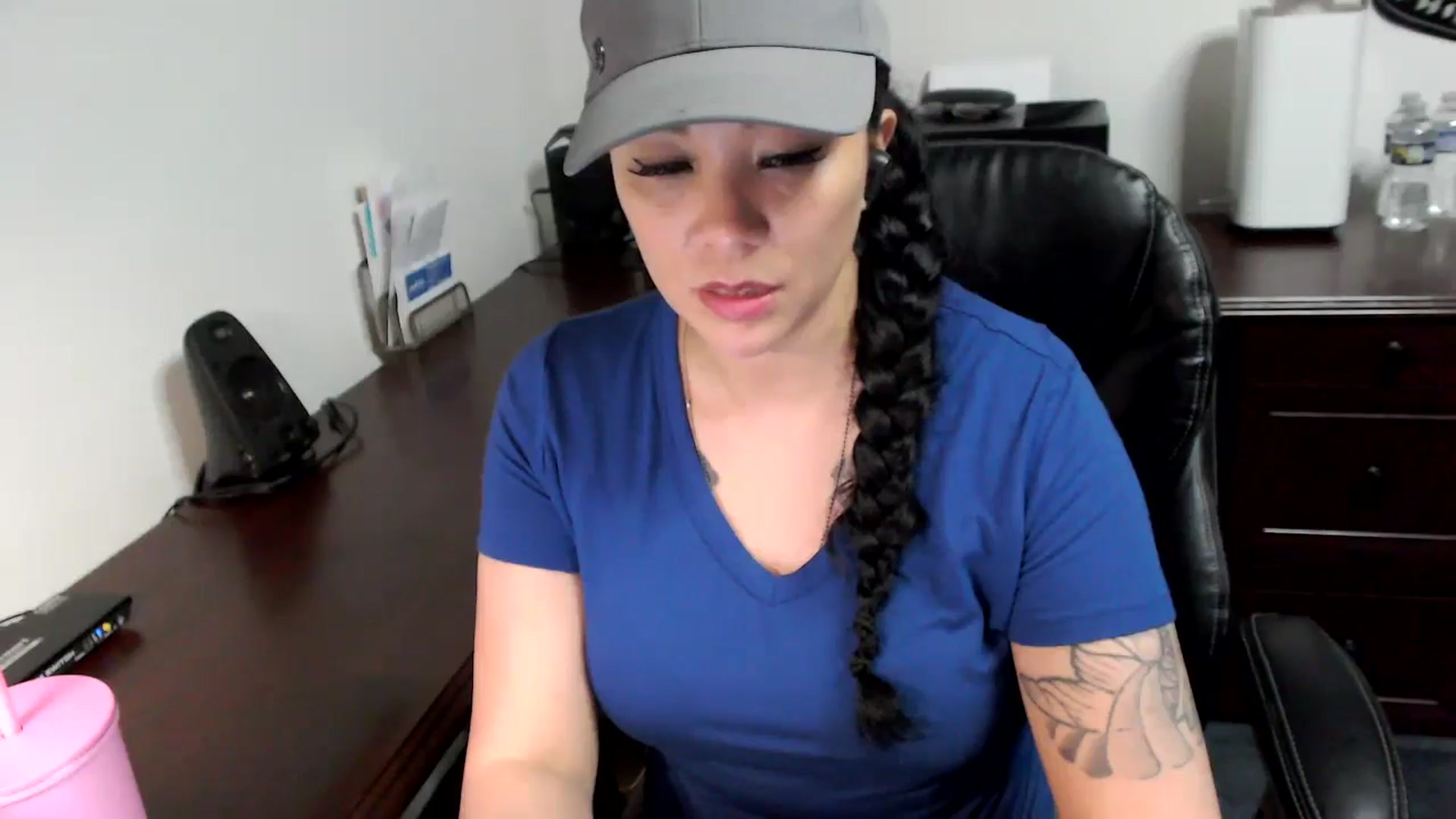 Gallery image thumbnail from MickaylaMoon's myfreecams stream on, 05/22/2024, 19:23 image 9 of 20