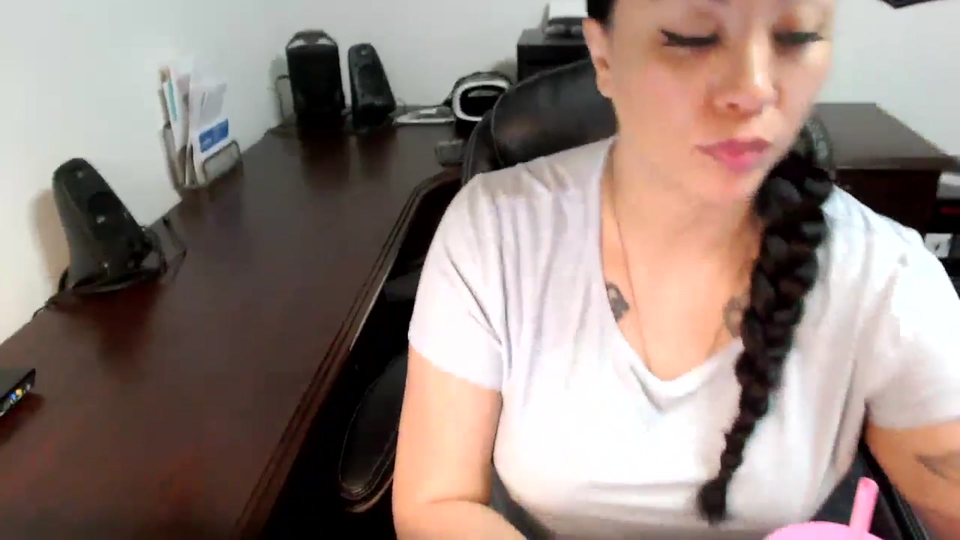 Gallery image thumbnail from MickaylaMoon's myfreecams stream on, 05/24/2024, 15:44 image 9 of 20